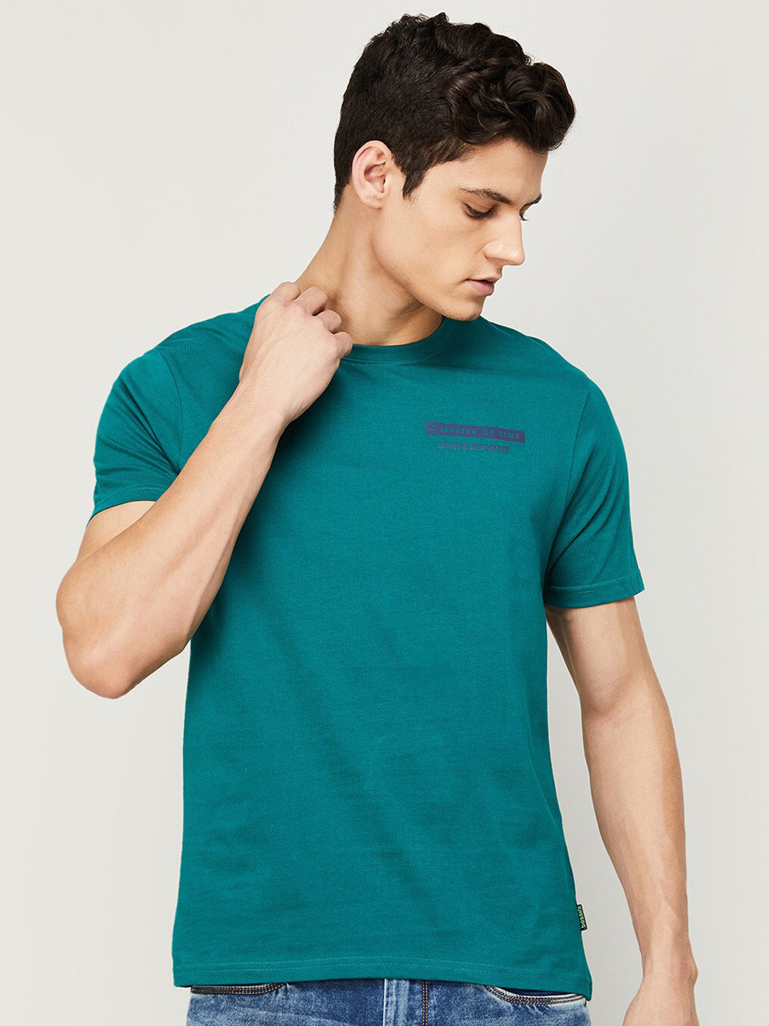 

Bossini Men Green Solid Cotton T-shirt