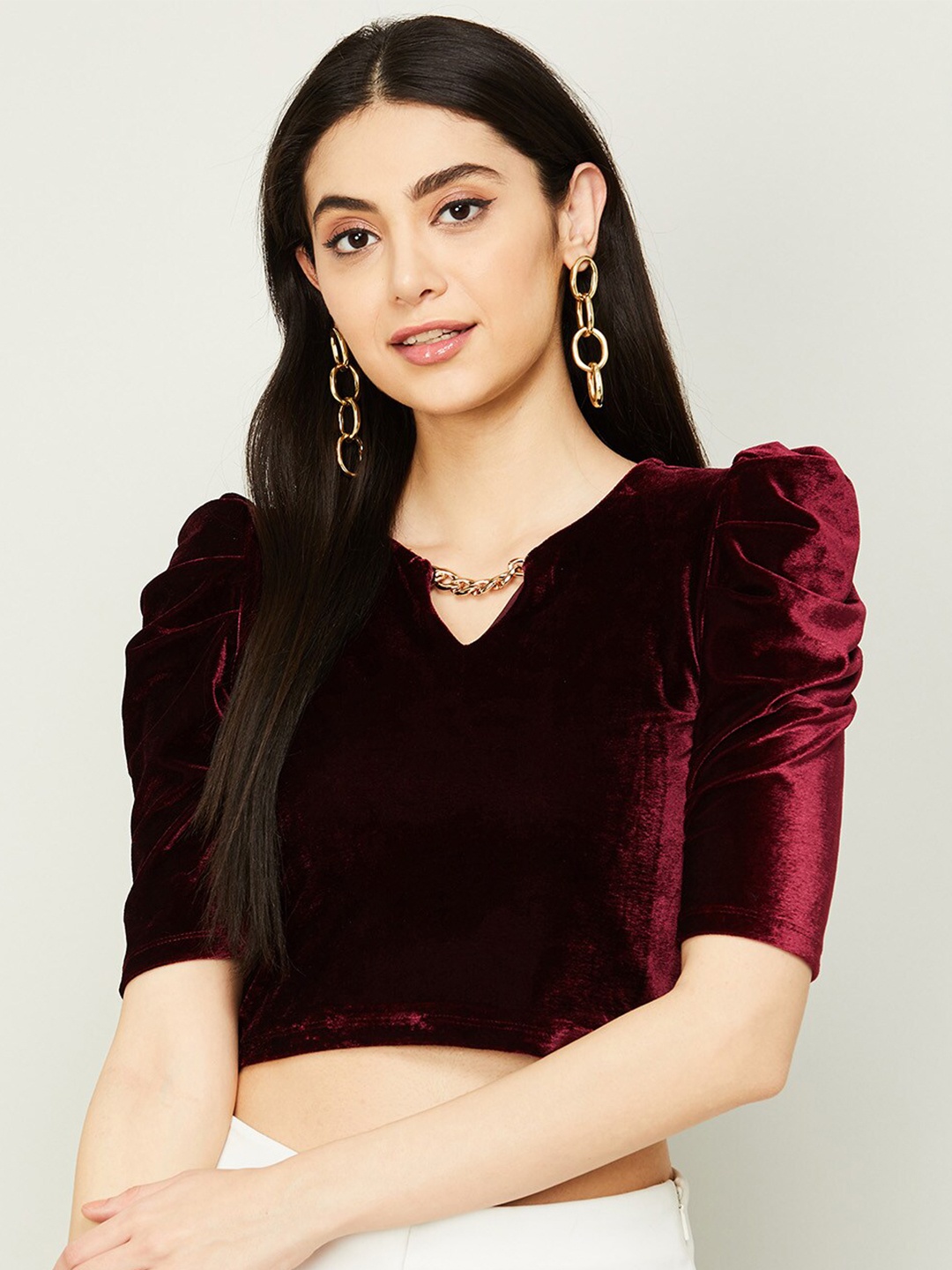 

Ginger by Lifestyle Maroon Keyhole Neck Crop Top