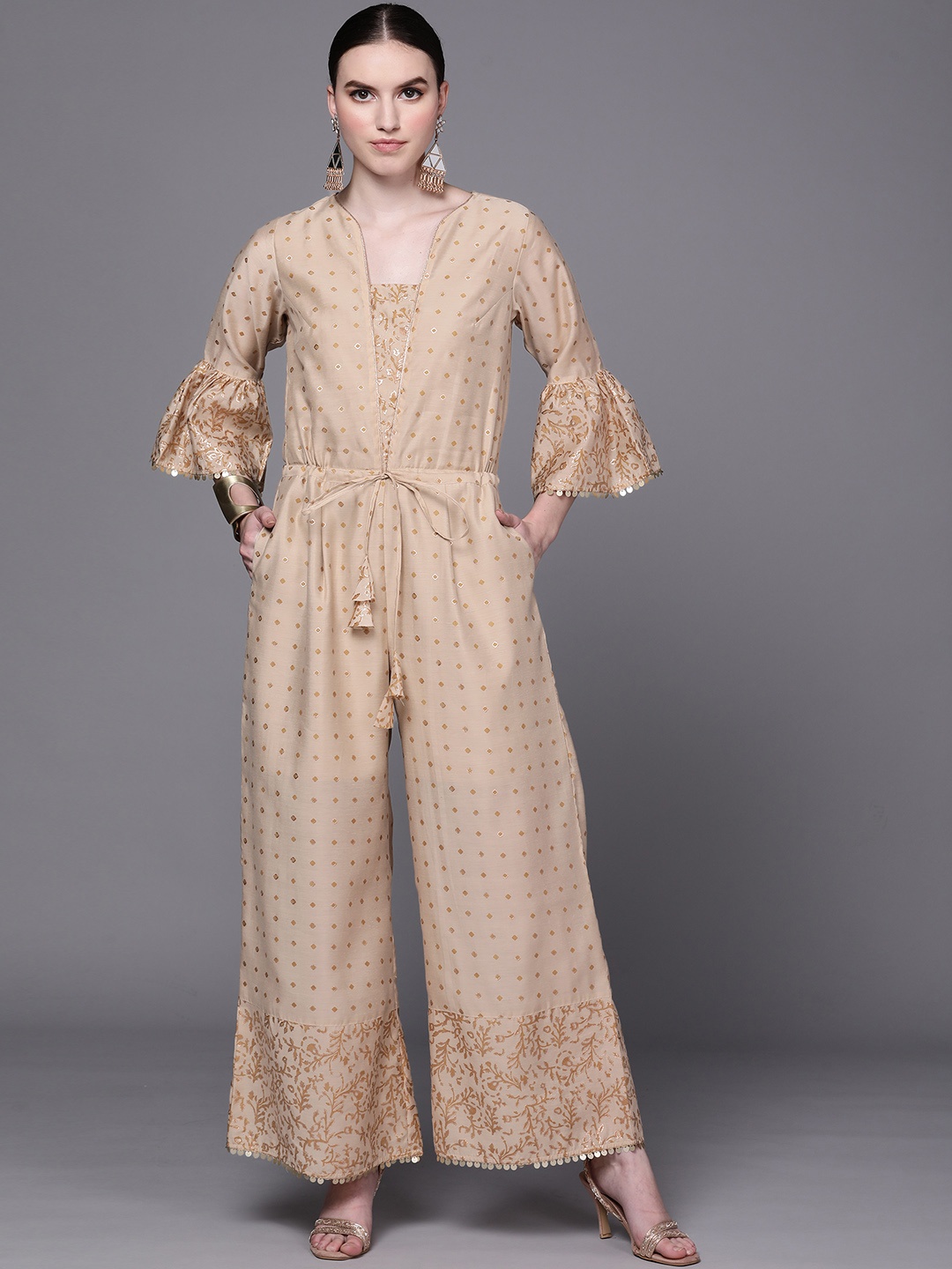 

Ahalyaa Beige & Golden Printed Basic Jumpsuit