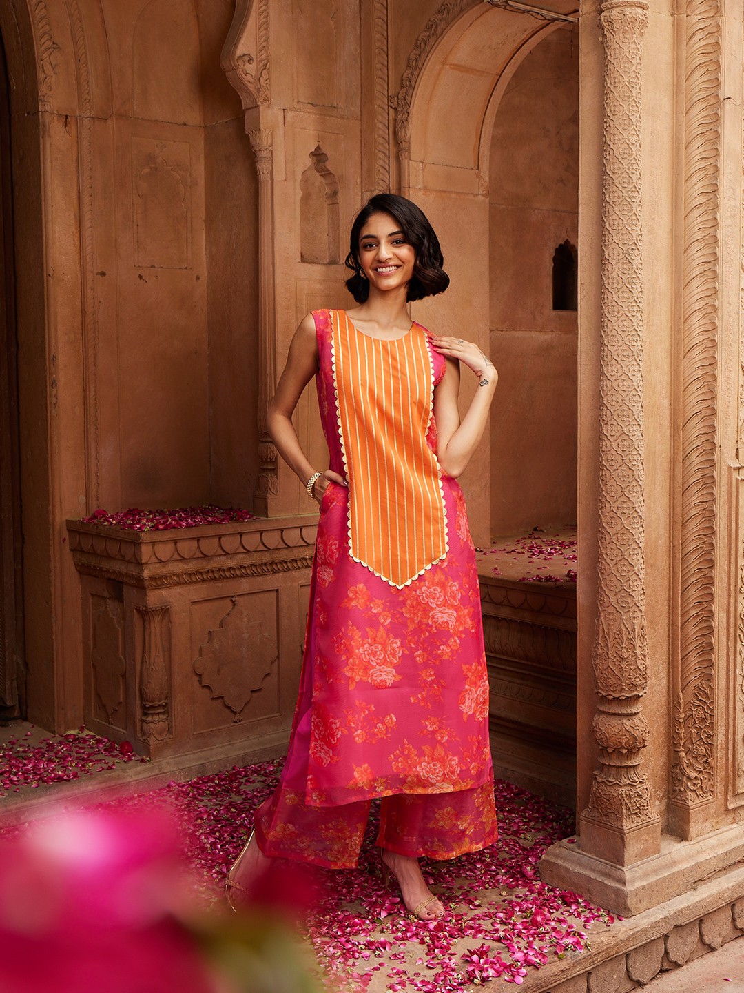 

Ahalyaa Women Pink Floral Printed Gotta Patti Kurta with Palazzos
