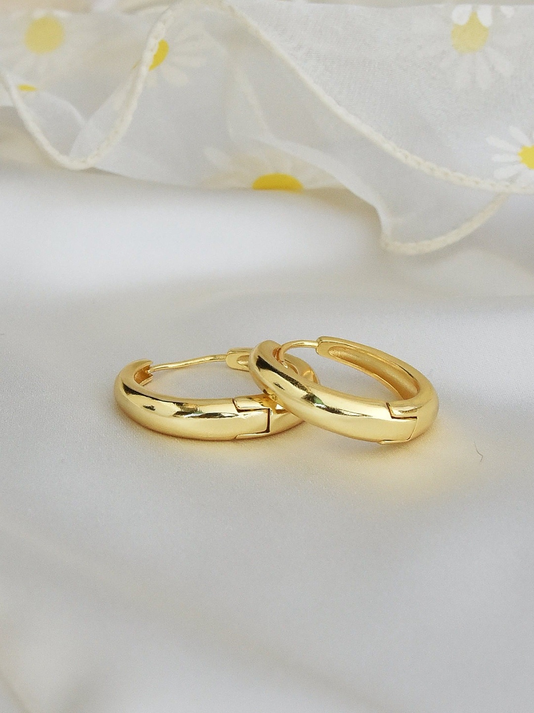 

Klissaa Gold-Toned Contemporary Hoop Earrings