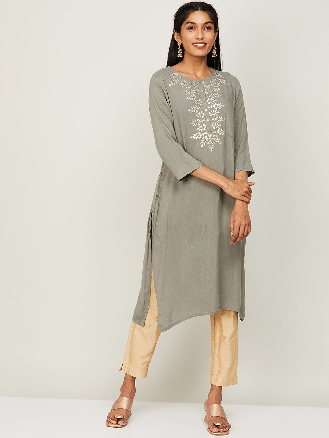 

Melange by Lifestyle Women Grey Floral Yoke Design Kurta