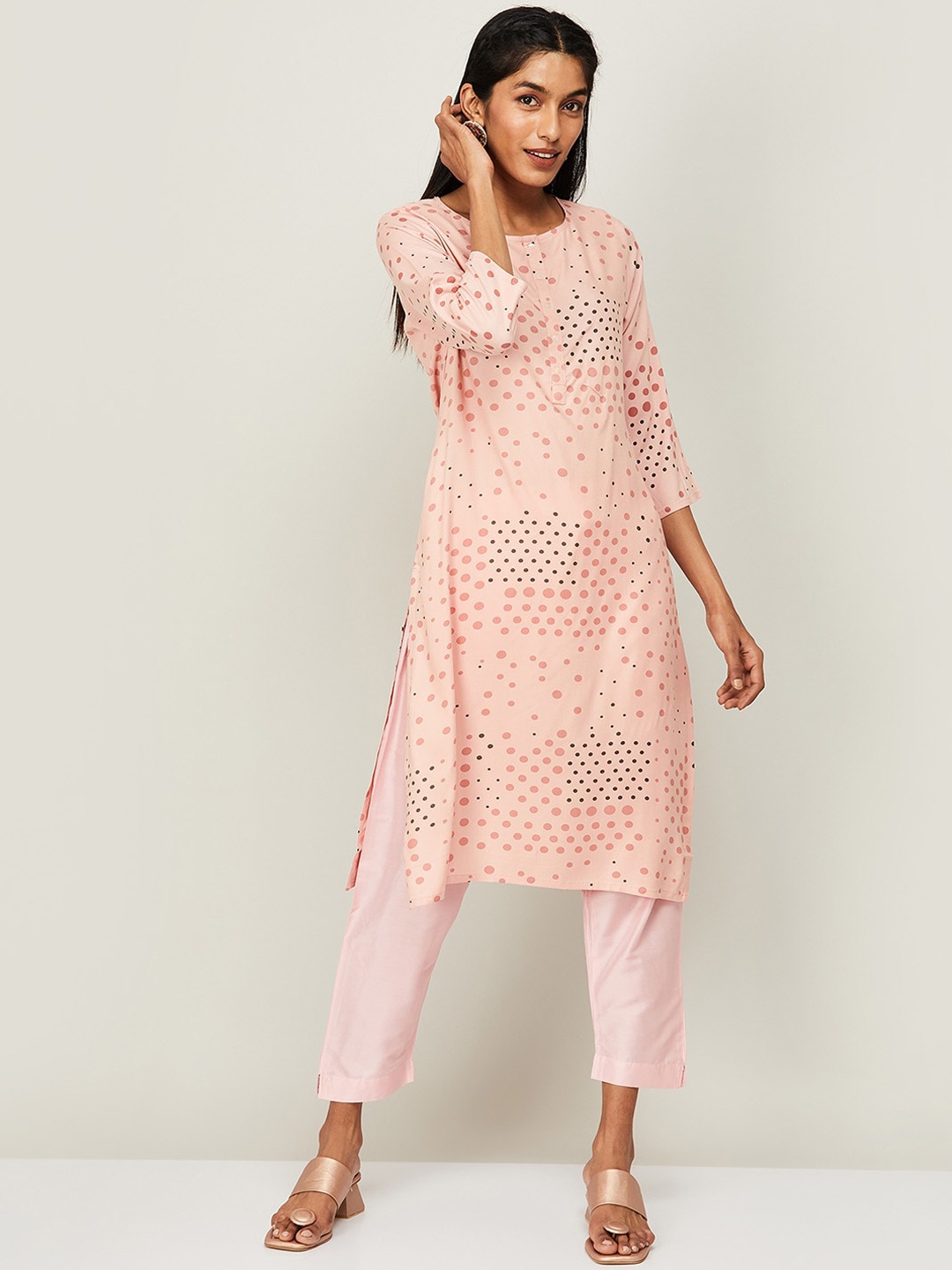 

Melange by Lifestyle Women Pink Geometric Printed Kurta