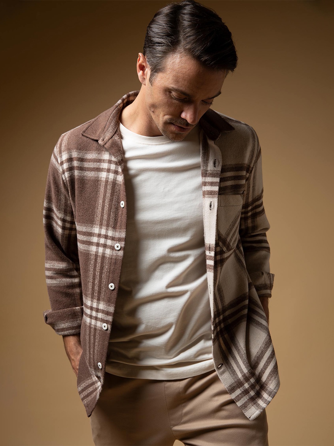 

DeFacto Men Brown & Off White Checked Casual Shirt