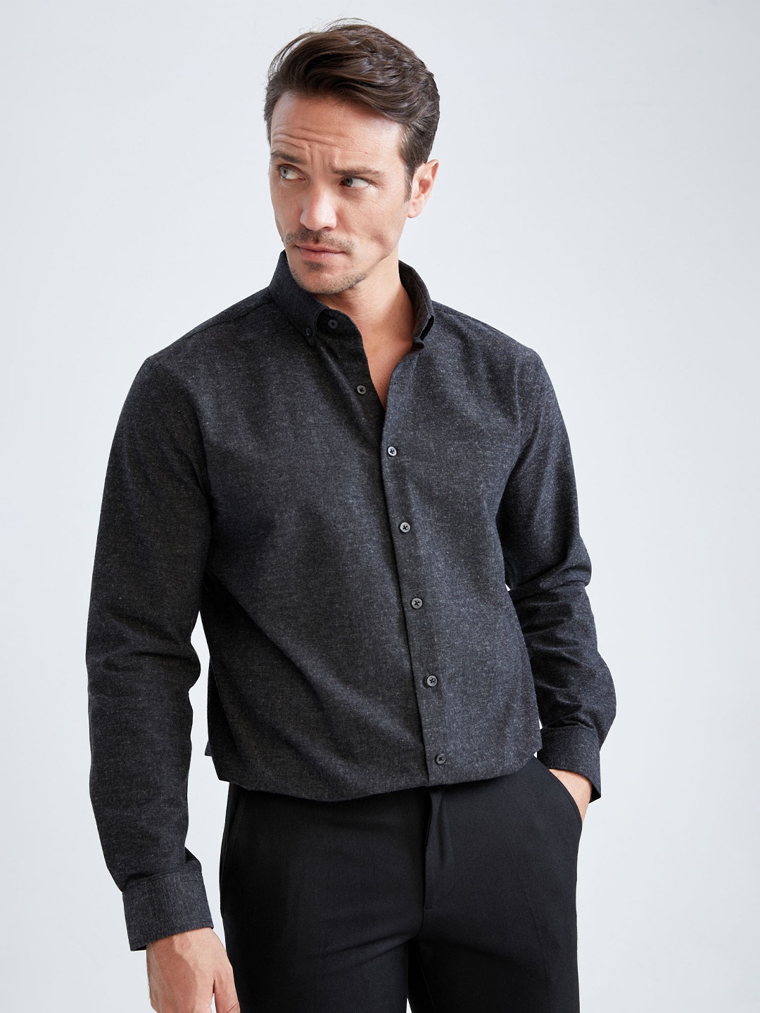 

DeFacto Men Black Casual Solid Shirt