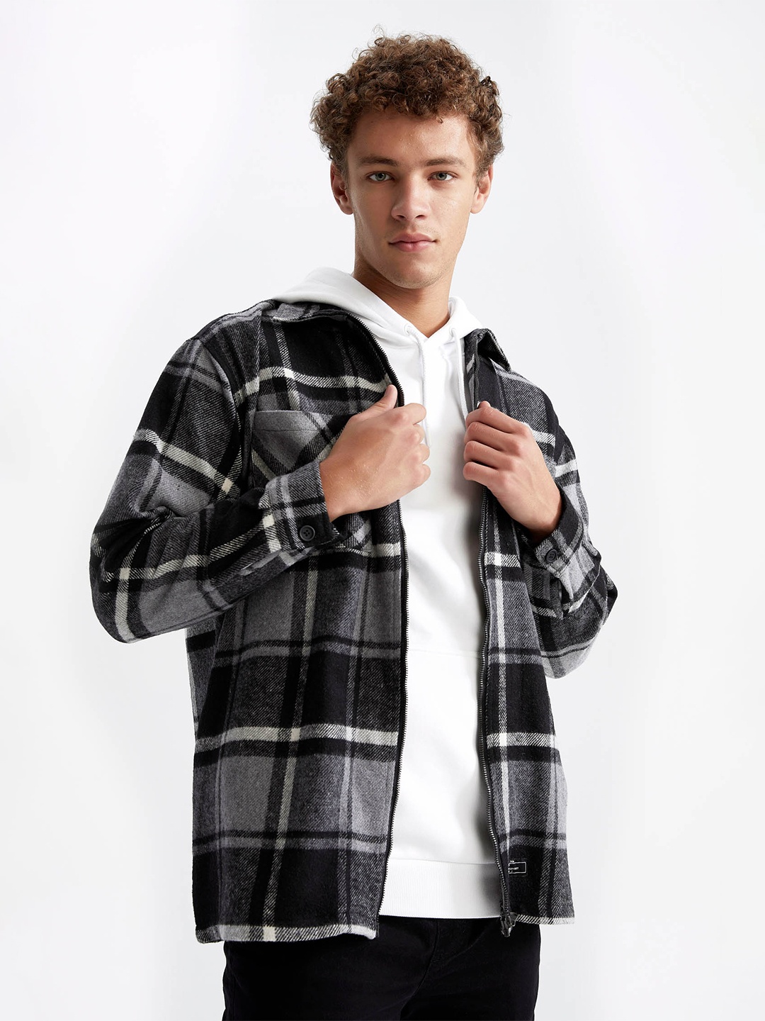 

DeFacto Men Tartan Checks Checked Casual Shirt, Black