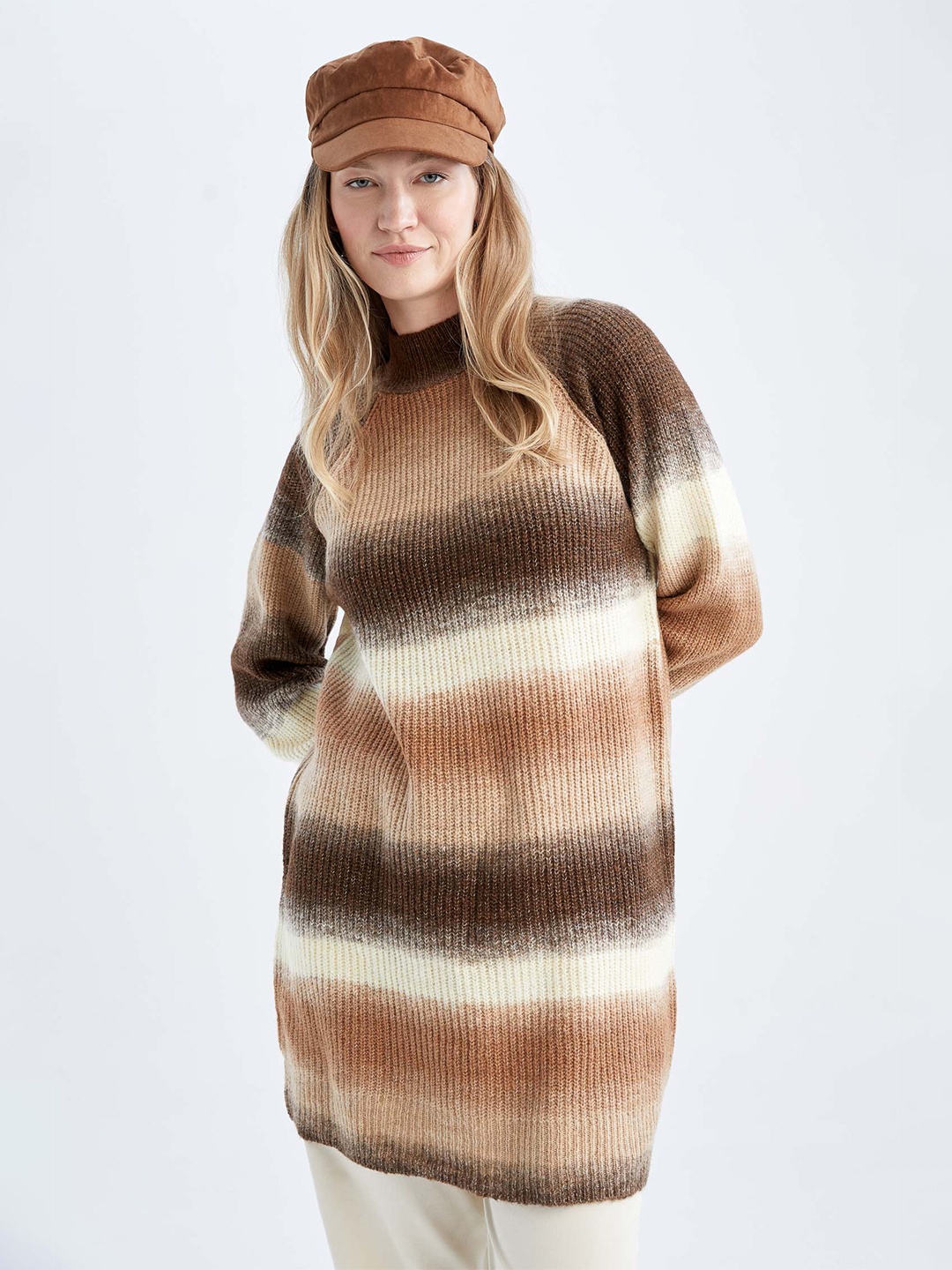 

DeFacto Women Brown & Beige Colourblocked Colourblocked Pullover