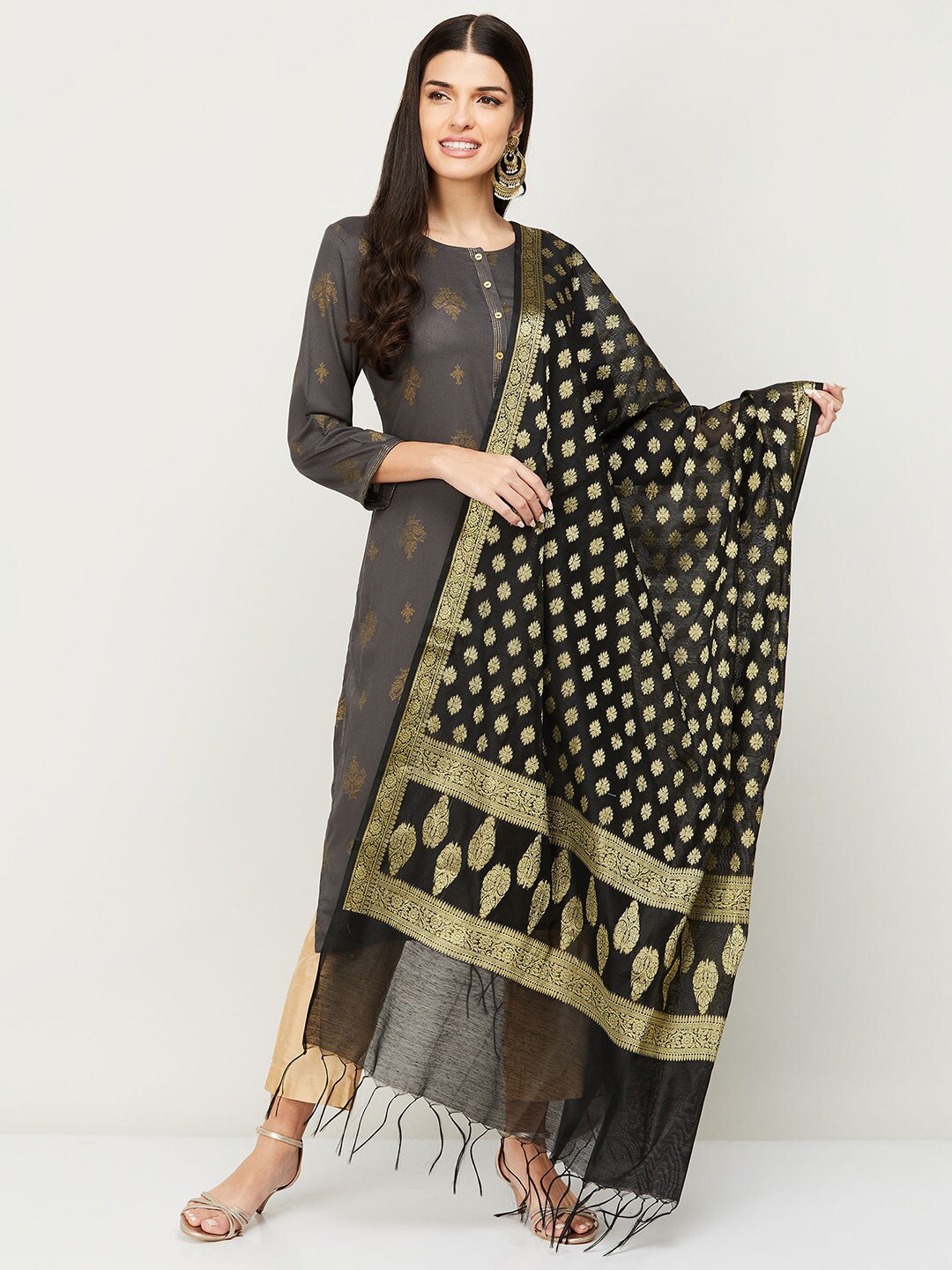 

Melange by Lifestyle Blue & Gold-Toned Ethnic Motifs Woven Design Dupatta