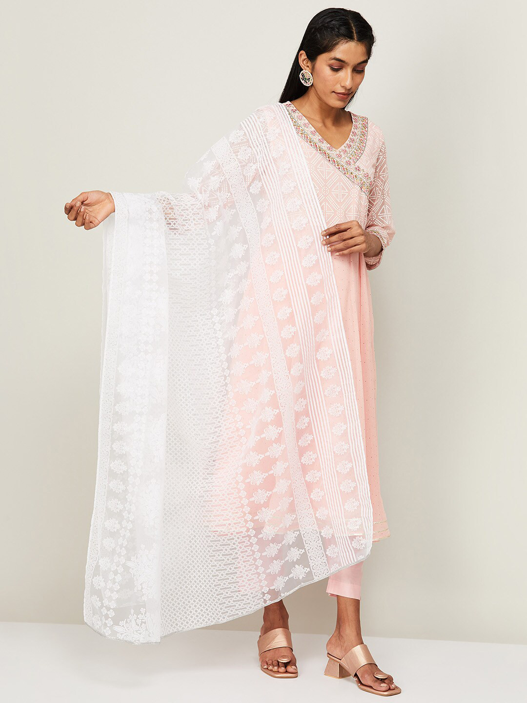 

Melange by Lifestyle Women White Printed Dupatta