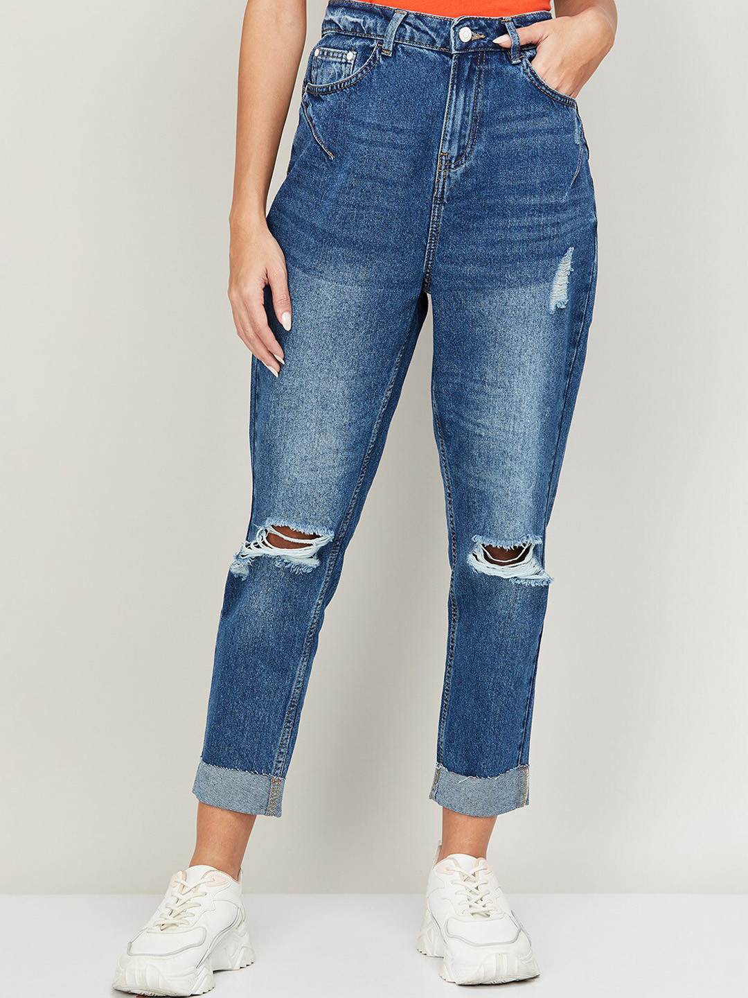 

Ginger by Lifestyle Women Blue Cotton Mildly Distressed Light Fade Jeans