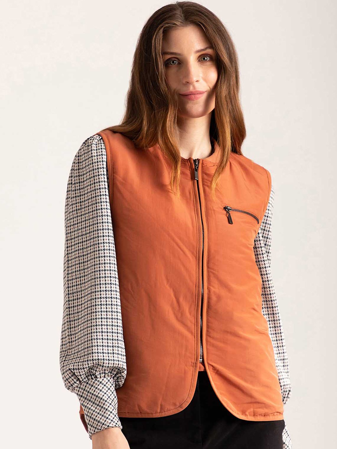 

B Copenhagen Women Peach-Coloured Crop Tailored Jacket