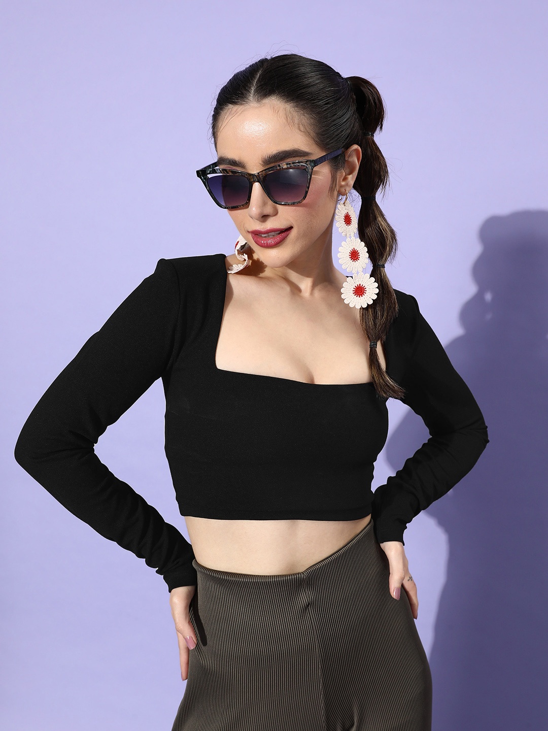 

Mast & Harbour Black Long Sleeves Square Neck Fitted Crop Top