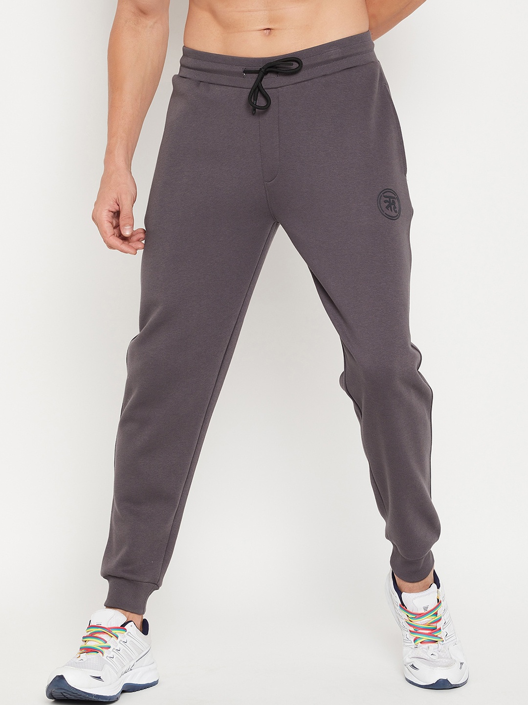 

EDRIO Men Charcoal Solid Mid-Rise Cotton Joggers