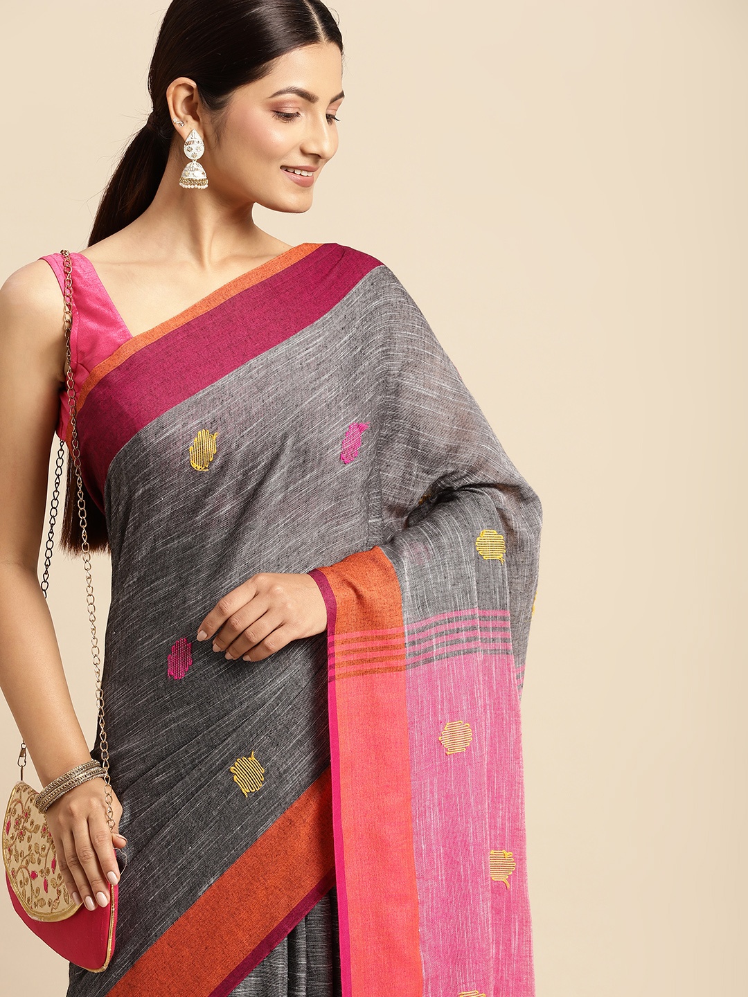 

DESH BIDESH Charcoal Grey & Pink Geometric Design Pure Cotton Taant Saree