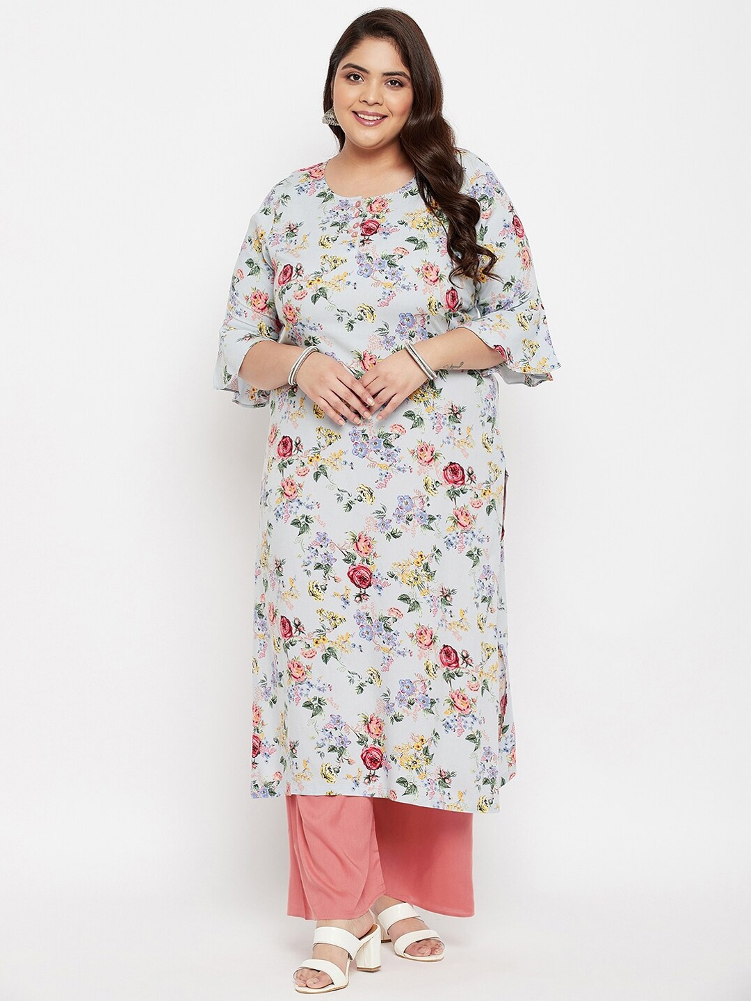 

Tissu Women Grey Floral Printed Kurta with Palazzos