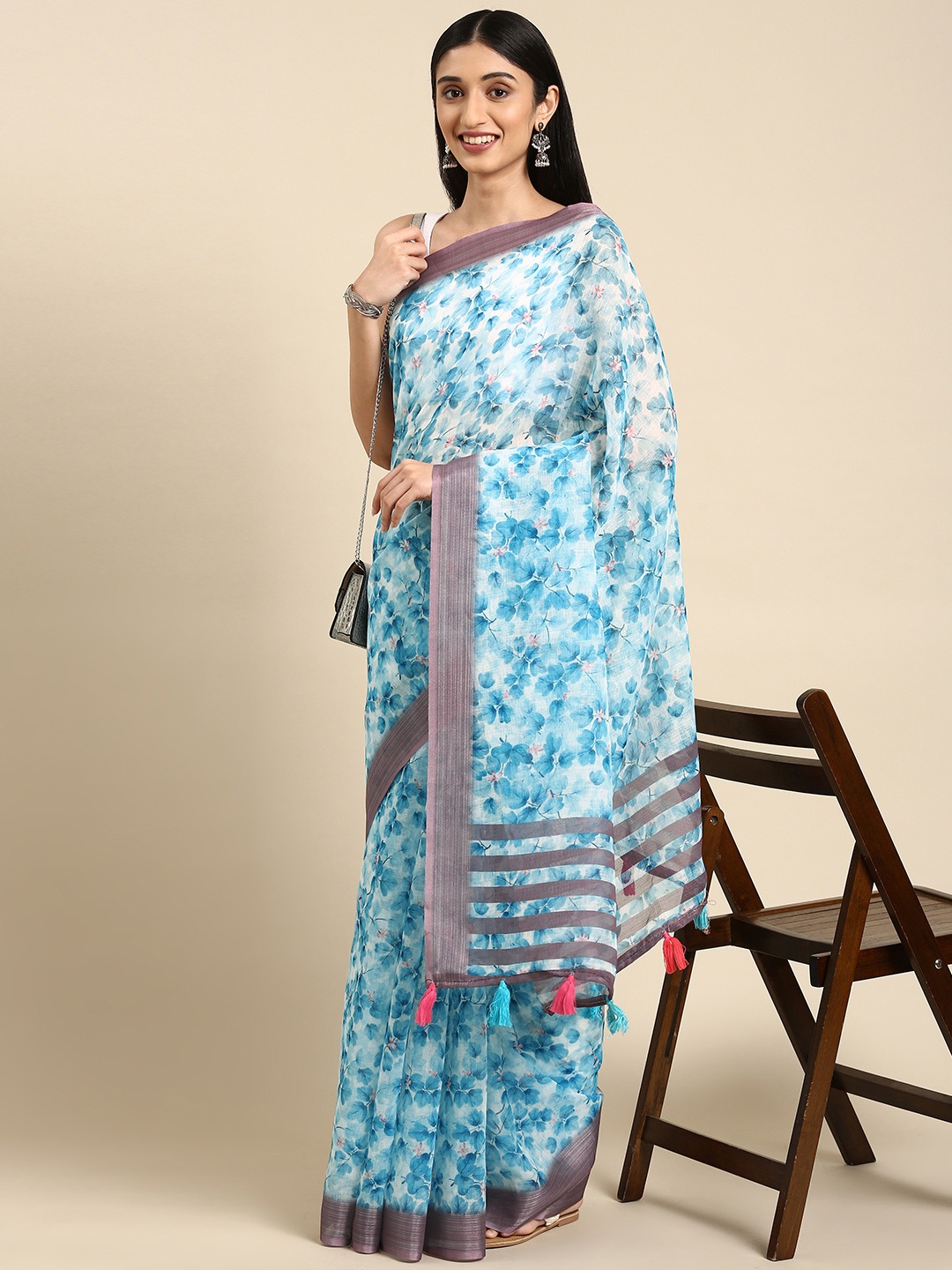

Anouk Blue & White Floral Print Pure Linen Saree