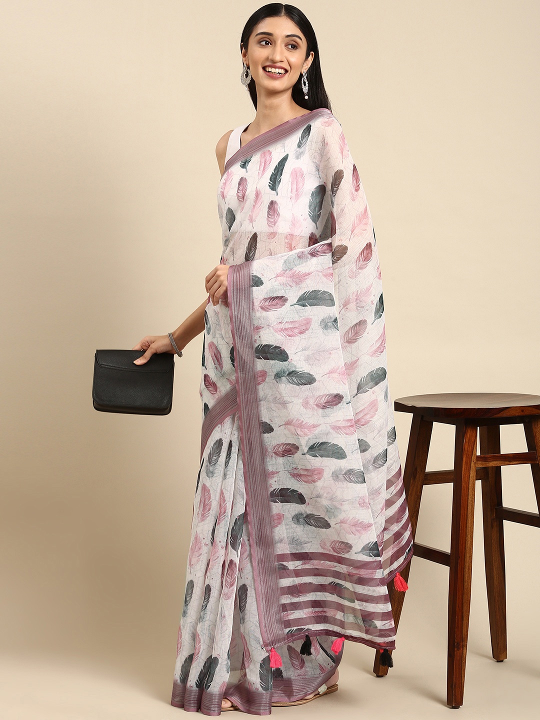 

Anouk White & Rose Ethnic Motifs Print Pure Linen Saree