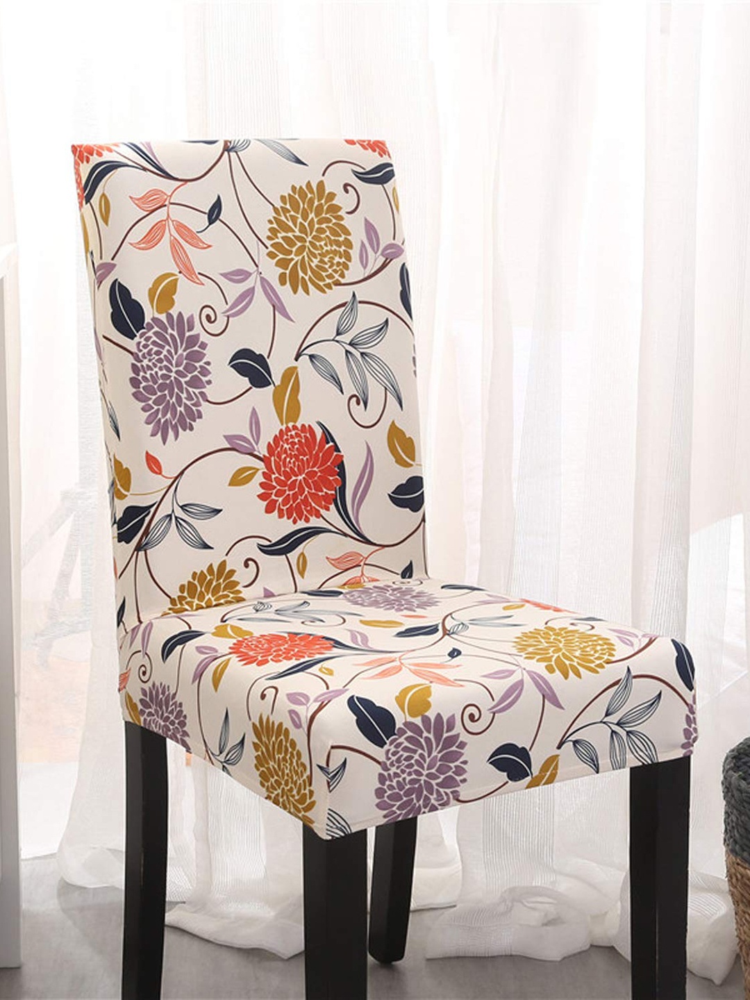 

HOUSE OF QUIRK Set Of 2 White & Red Printed Chair Covers