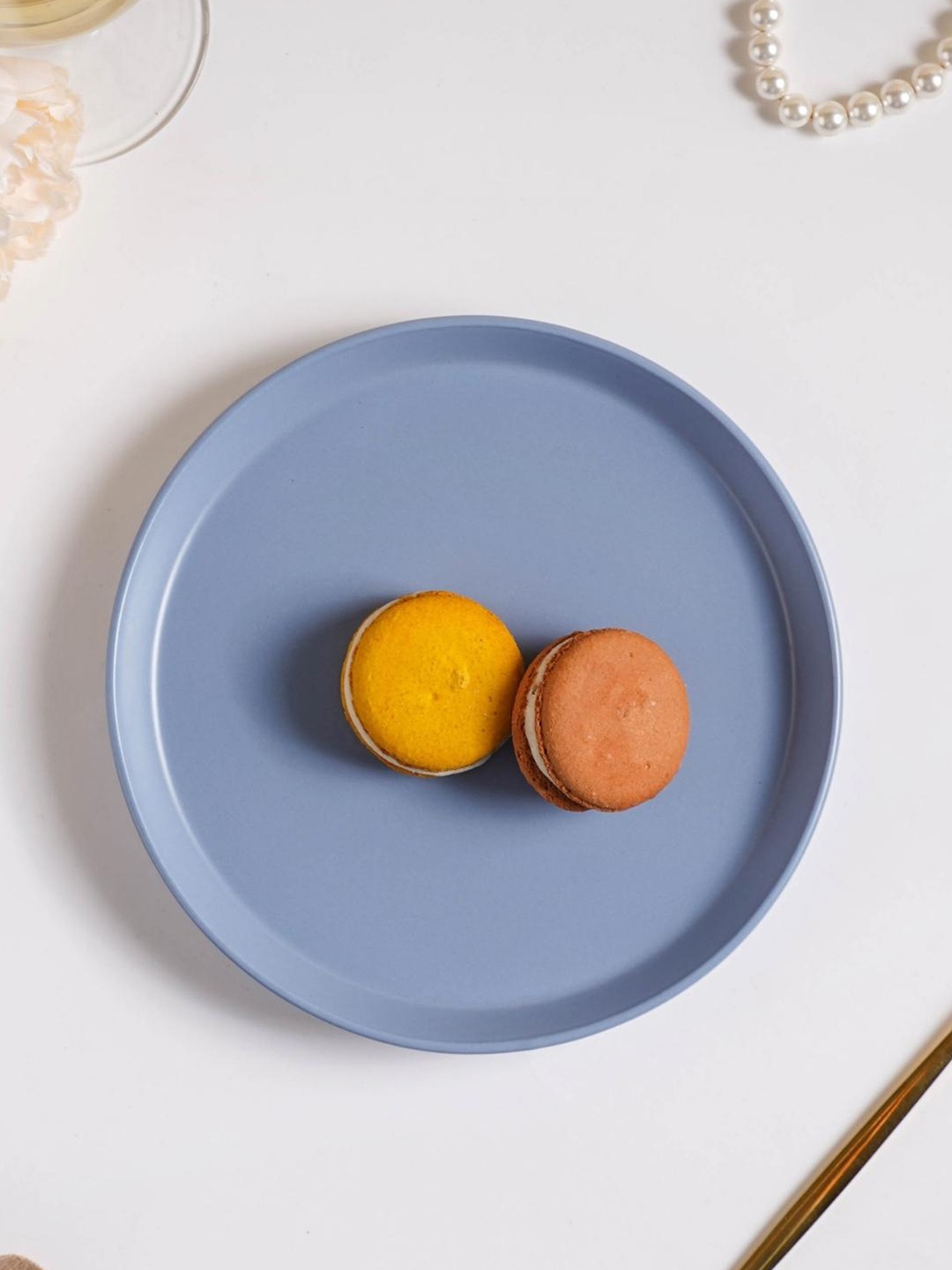 

Nestasia Grey & 1 Pieces Ceramic Matte Plates