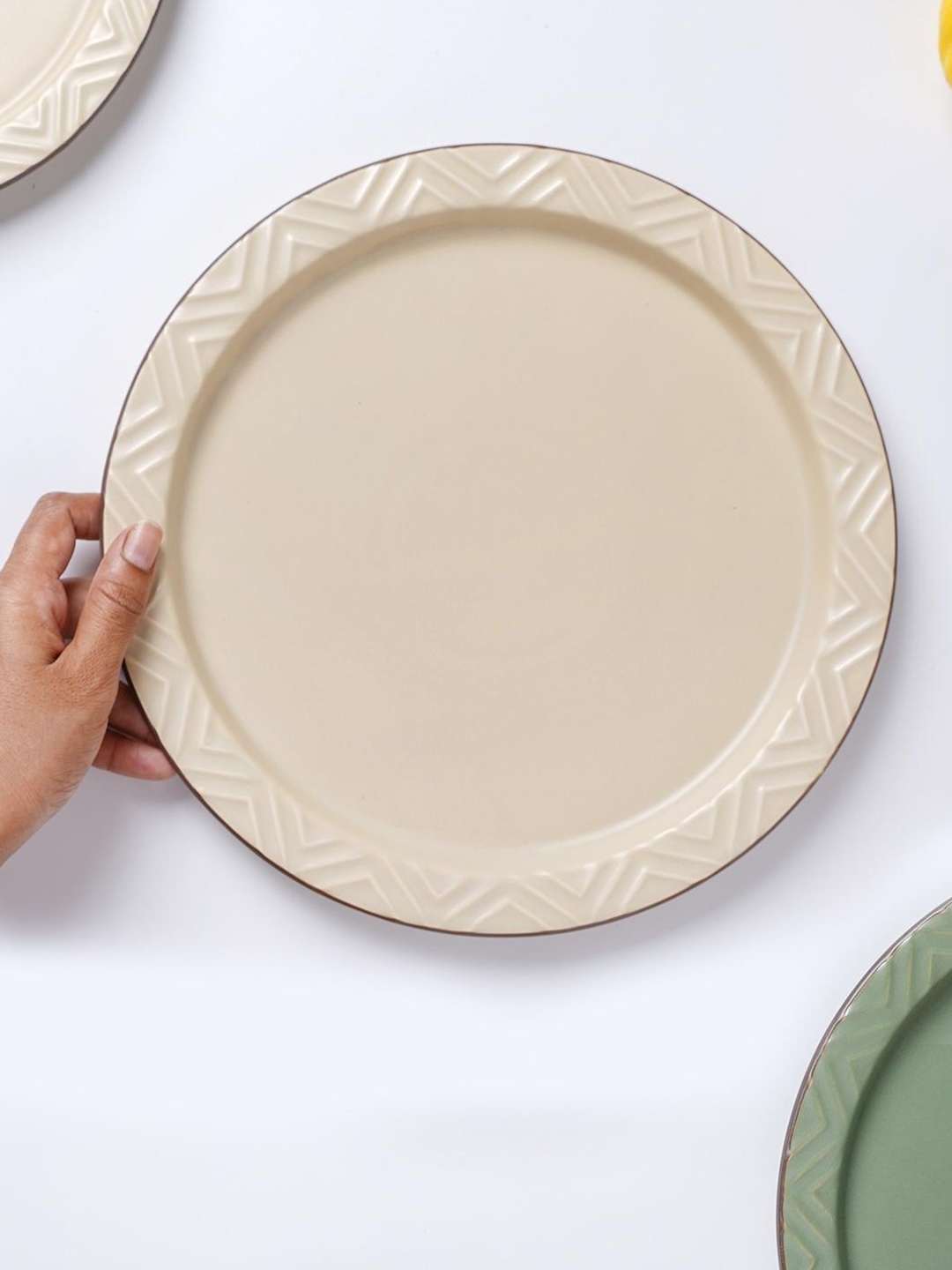 

Nestasia White & 1 Pieces Textured Ceramic Glossy Plates