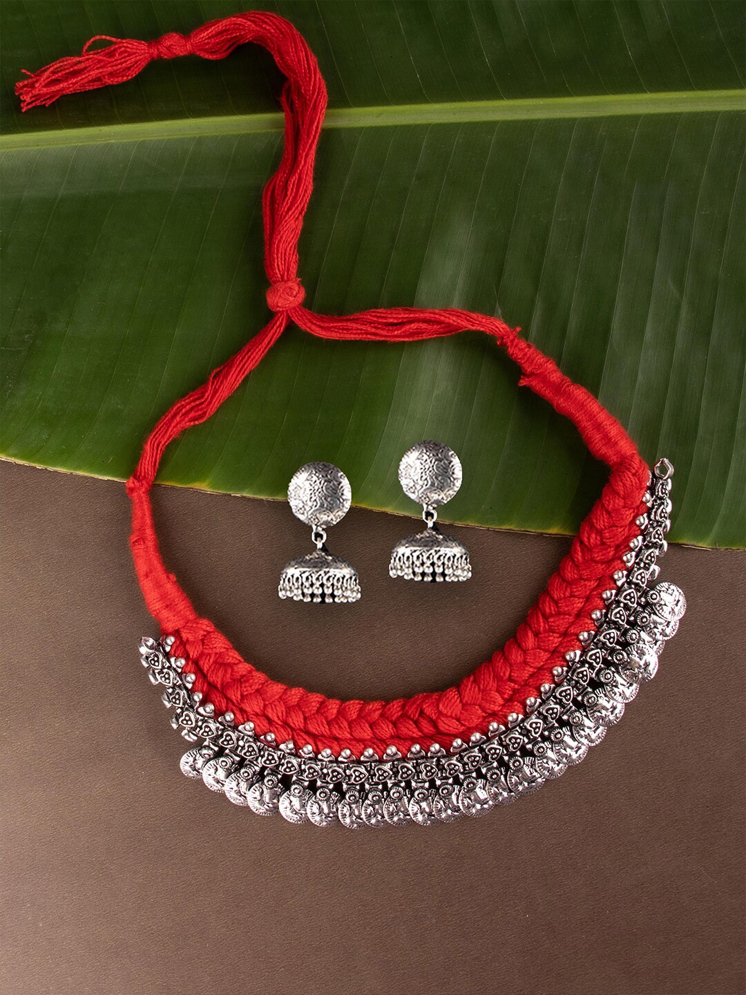 

Ozanoo Red & Silver Plated Thread Temple Necklace Set