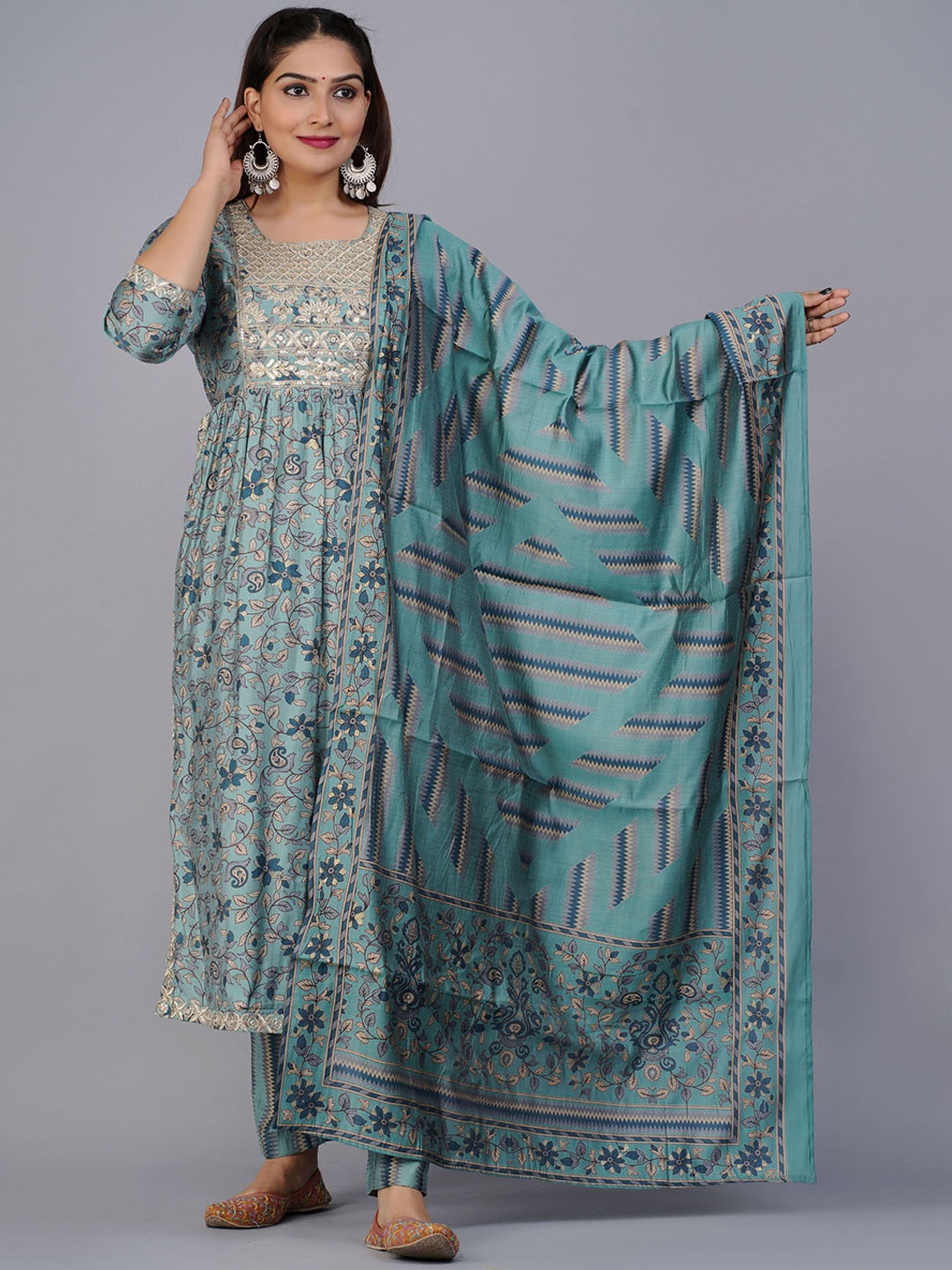 

PREKSHA Women Green Floral Printed Pleated Sequinned Kurta with Trousers & Dupatta