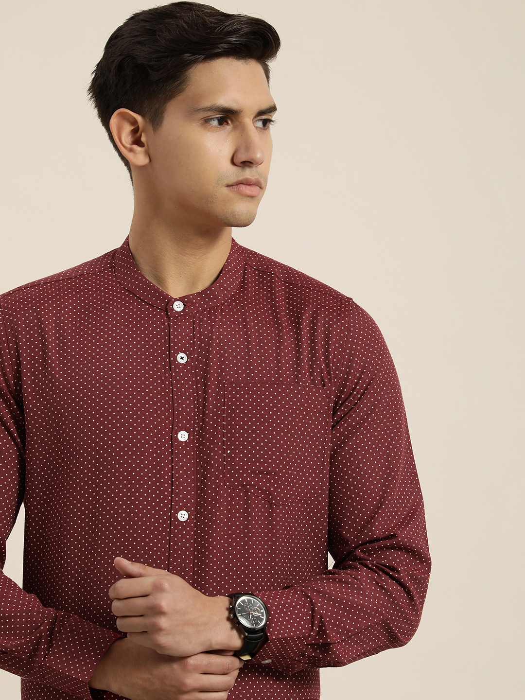 

INVICTUS Men Slim Fit Polka Dots Printed Band Collar Casual Shirt, Maroon