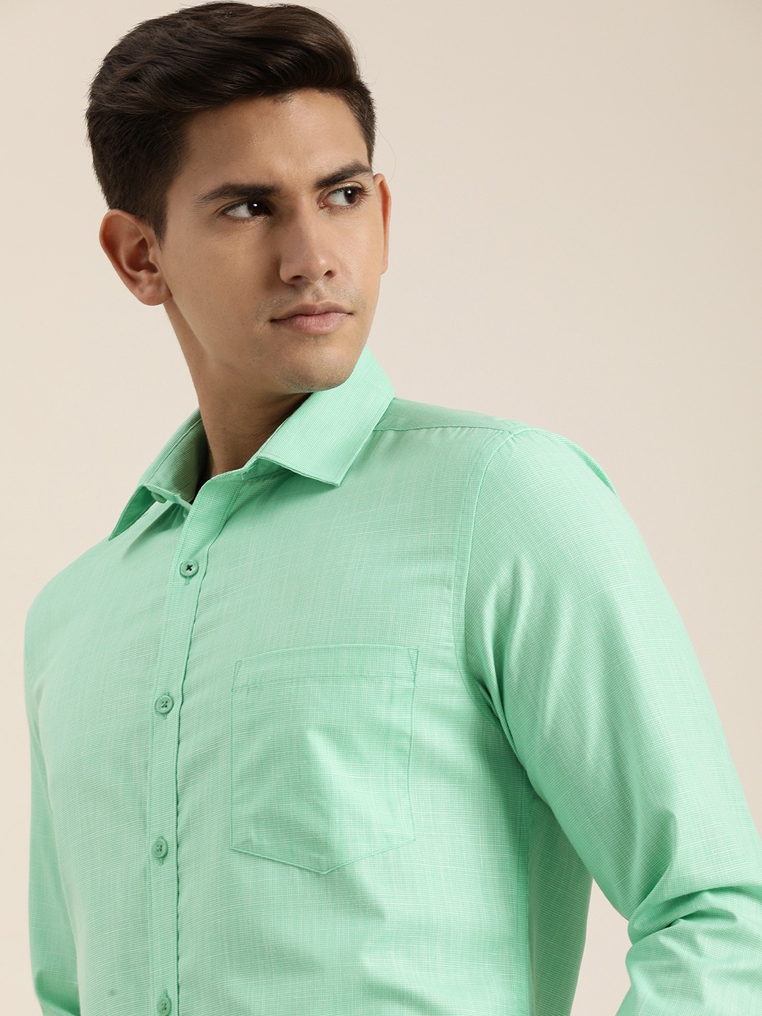 

INVICTUS Men Self Design Slim Fit Formal Shirt, Green