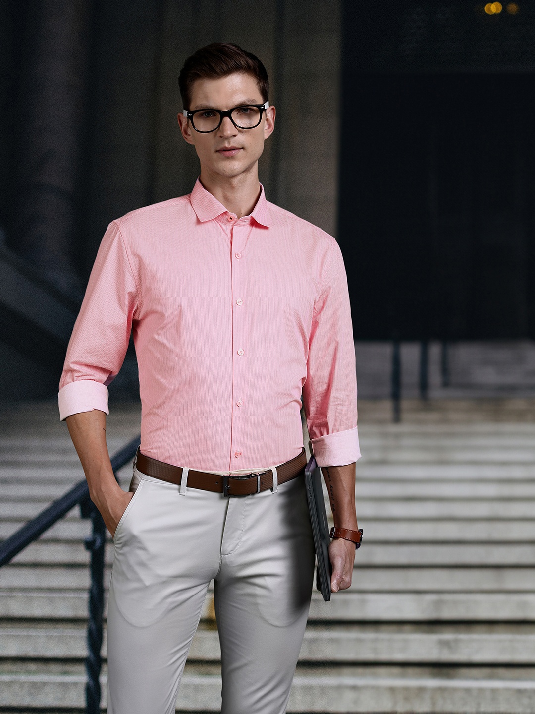 

INVICTUS Slim Fit Chevron Printed Pure Cotton Formal Shirt, Pink