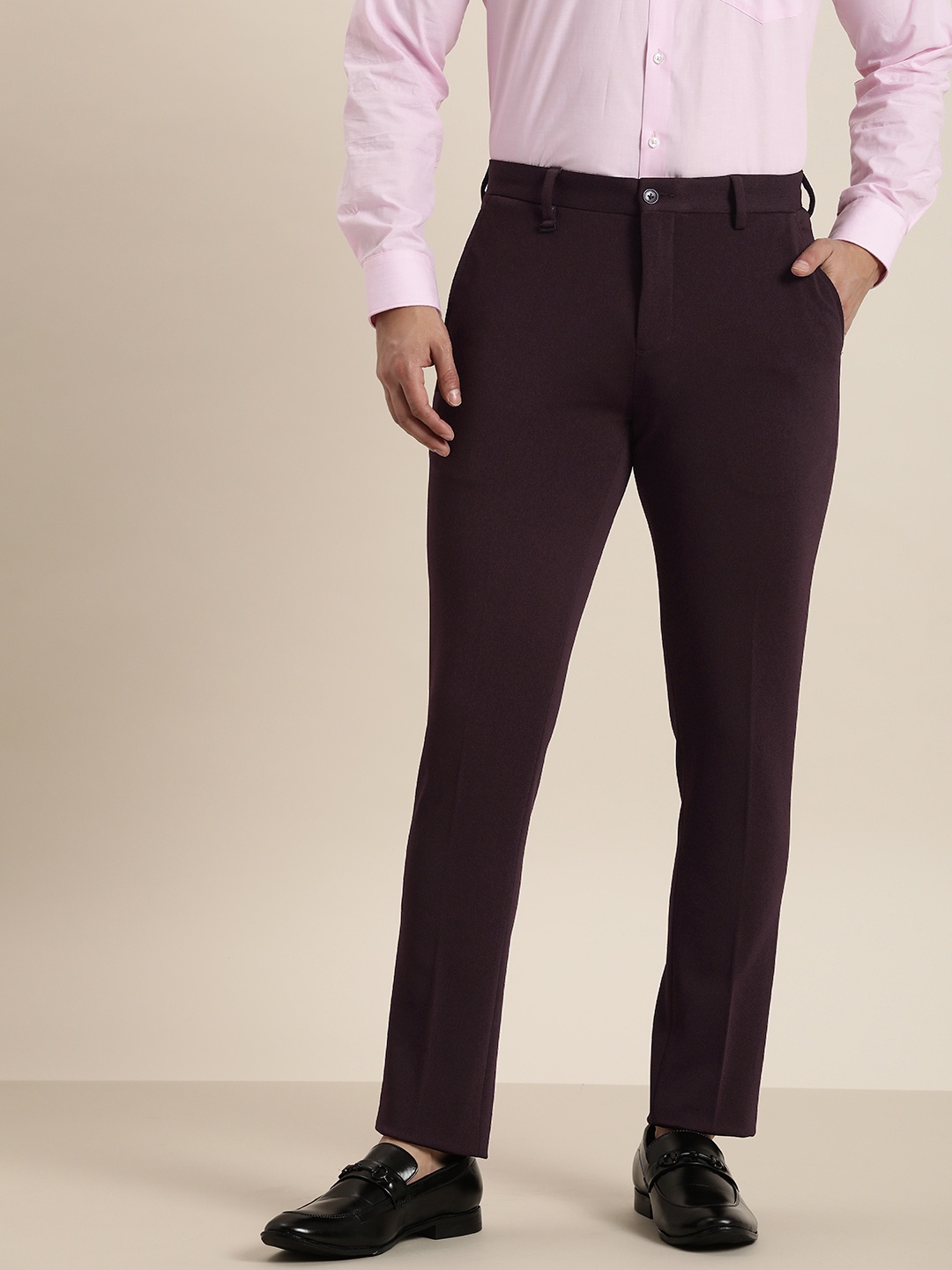 

INVICTUS Men Slim Fit Knitted Formal Trousers, Burgundy
