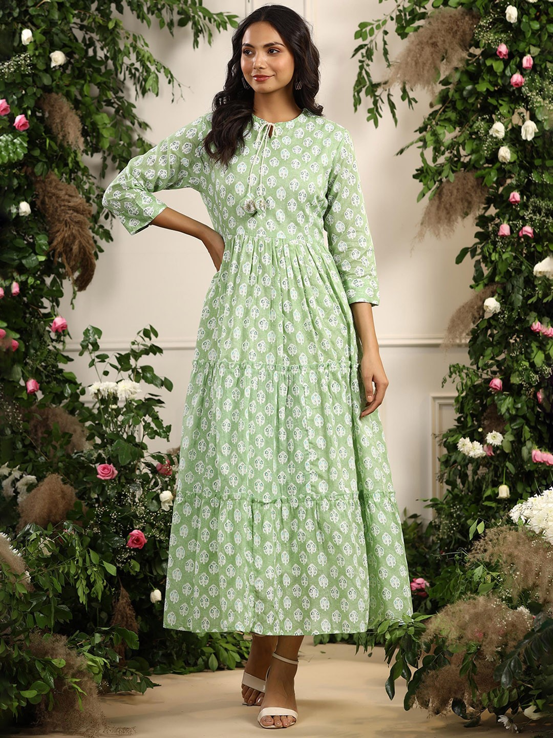 

SCAKHI Women Green Block Printed Cotton Ethnic Dresses