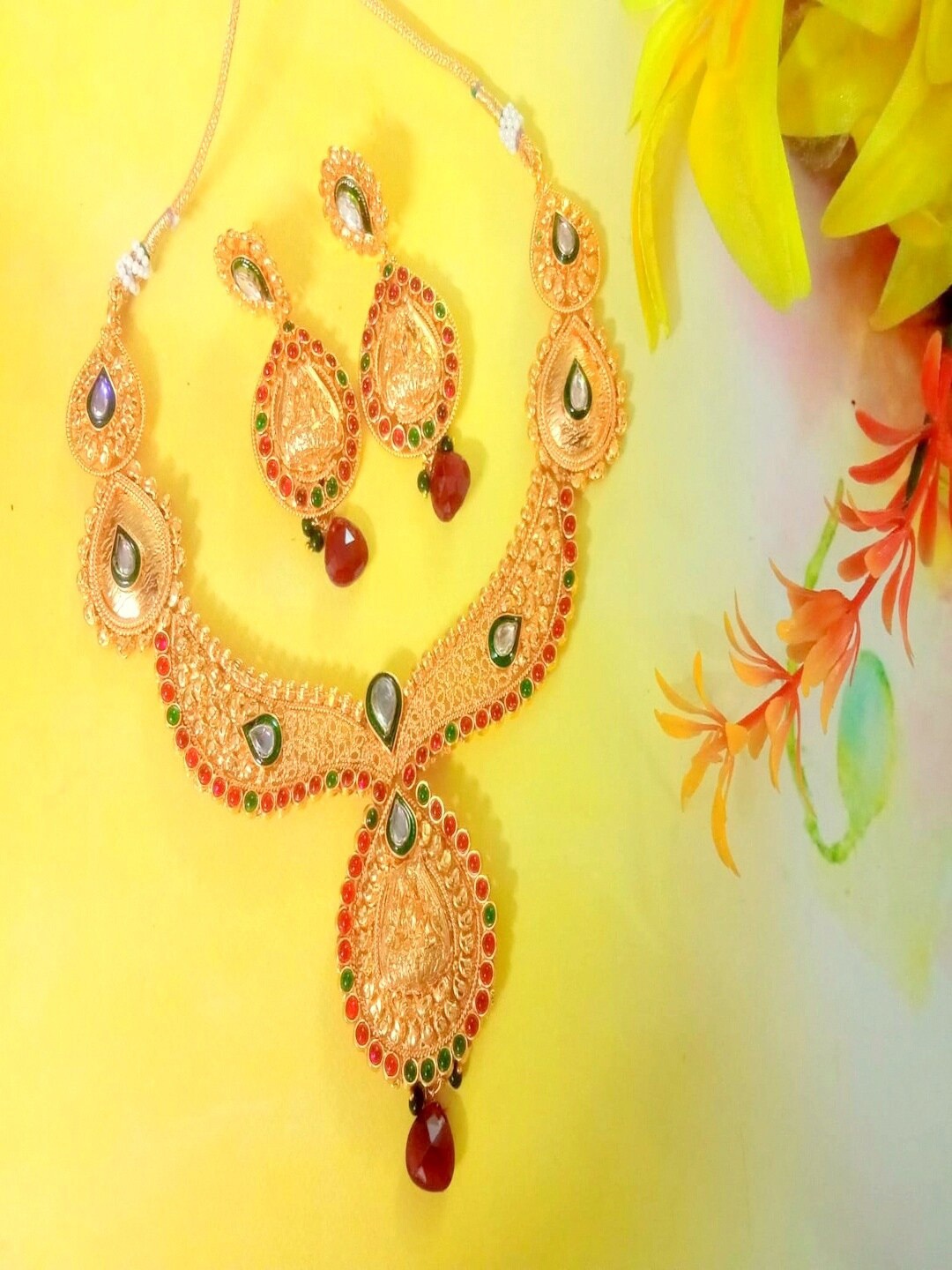 

Runjhun Gold-Plated Red & Green Stone-Studded Jewellery Set