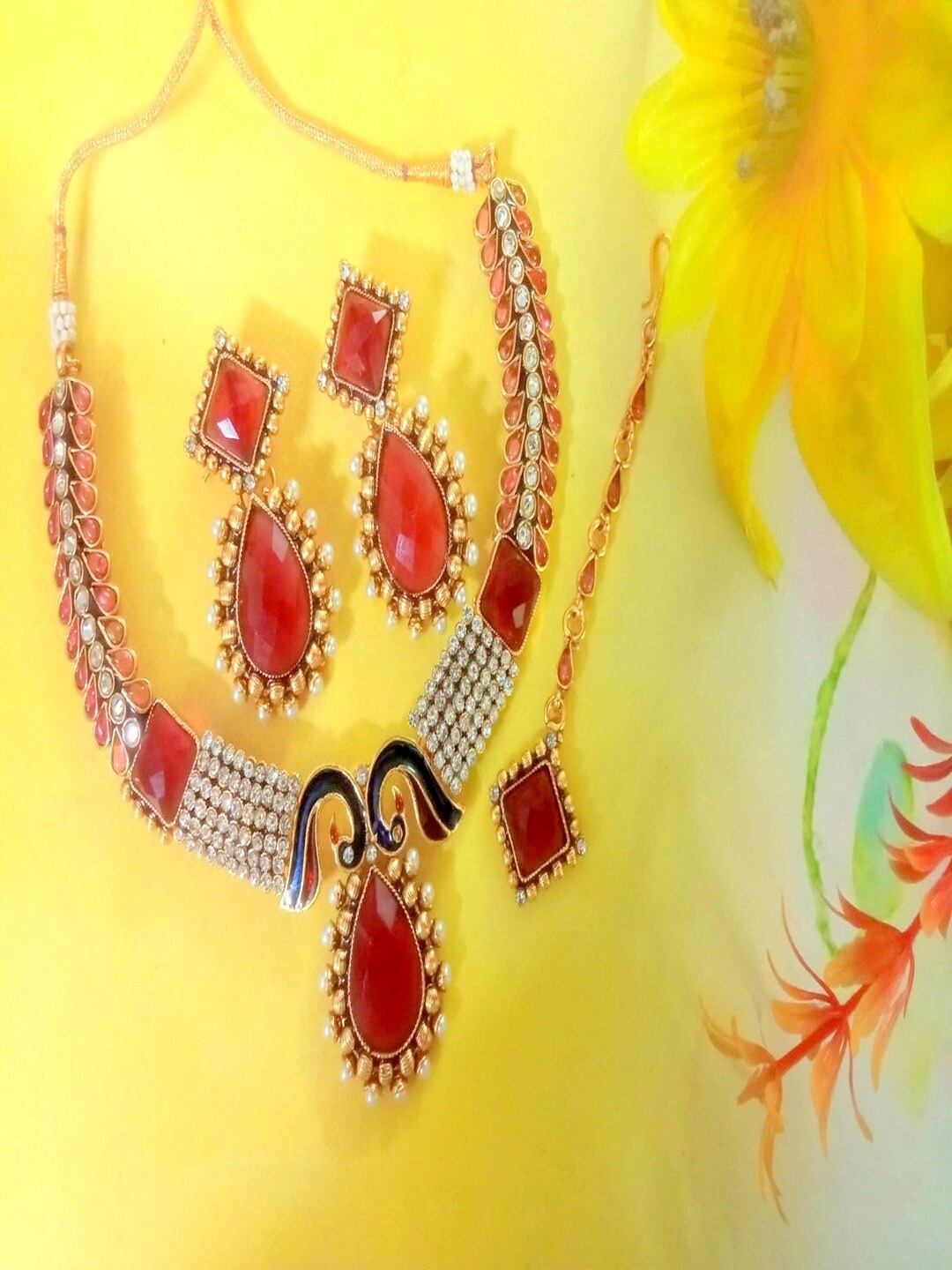

Runjhun Gold-Plated Pink Stone-Studded Jewellery Set