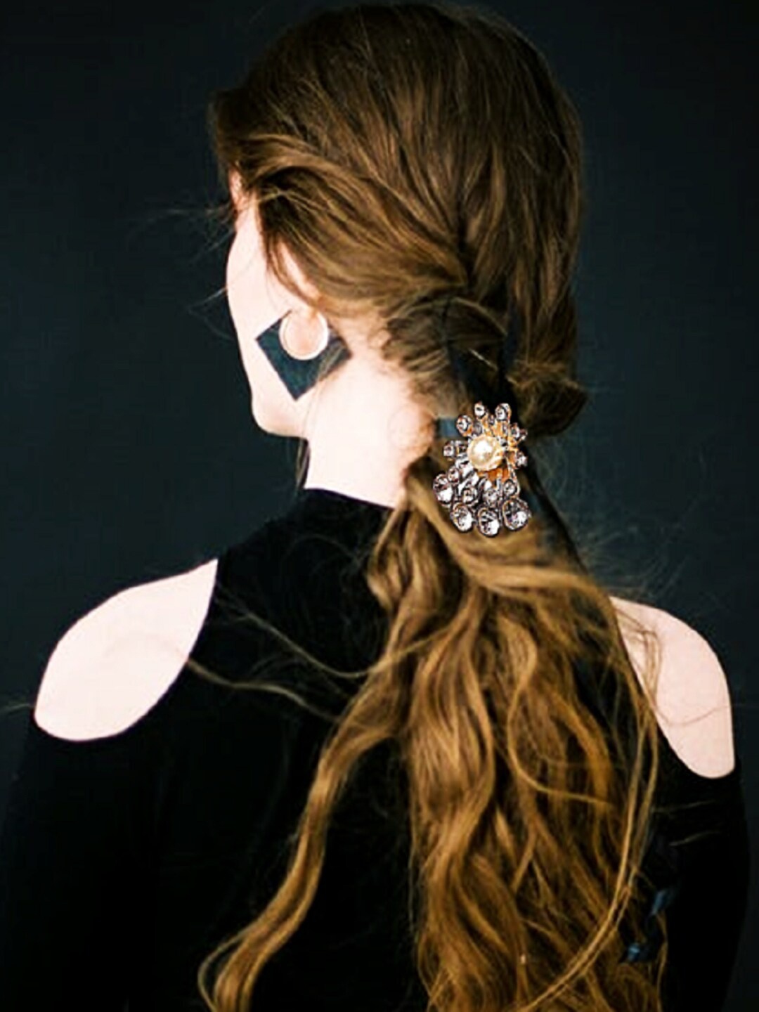 

Proplady Girls Silver-Toned & White Embellished Ponytail Holders