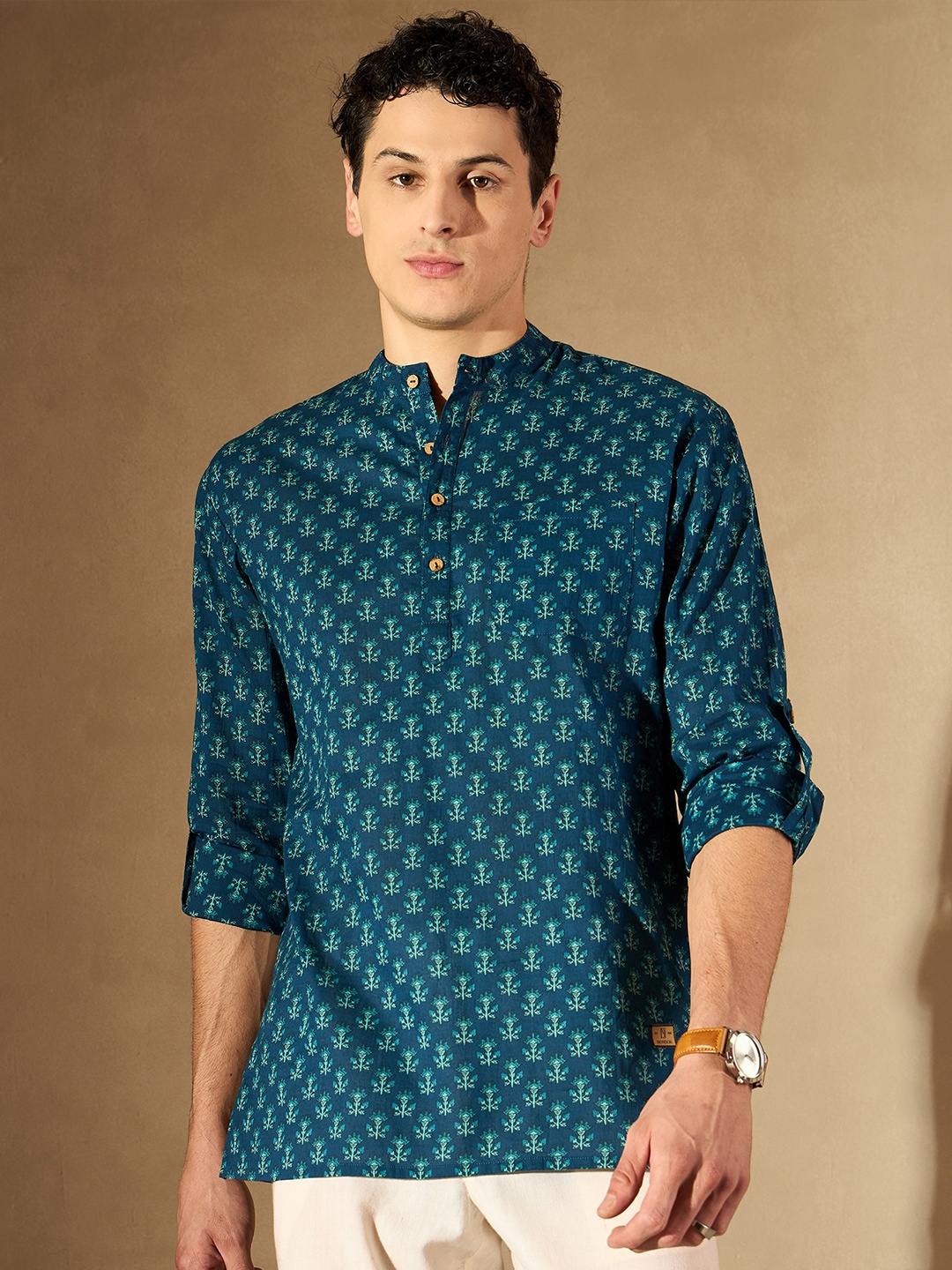 

DENNISON Men Blue Floral Printed Kurta