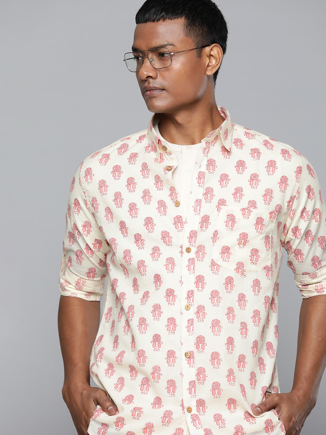 

DENNISON Men Cream-Coloured Regular Fit Printed Casual Shirt