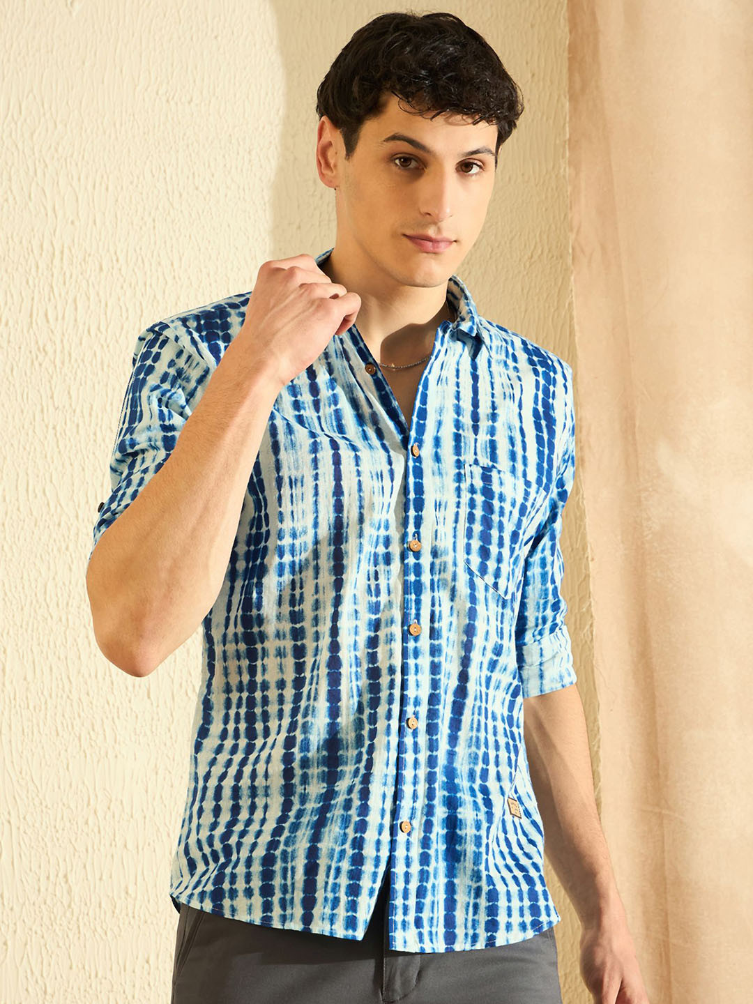 

DENNISON Men Blue Regular Fit Faded Printed Casual Shirt