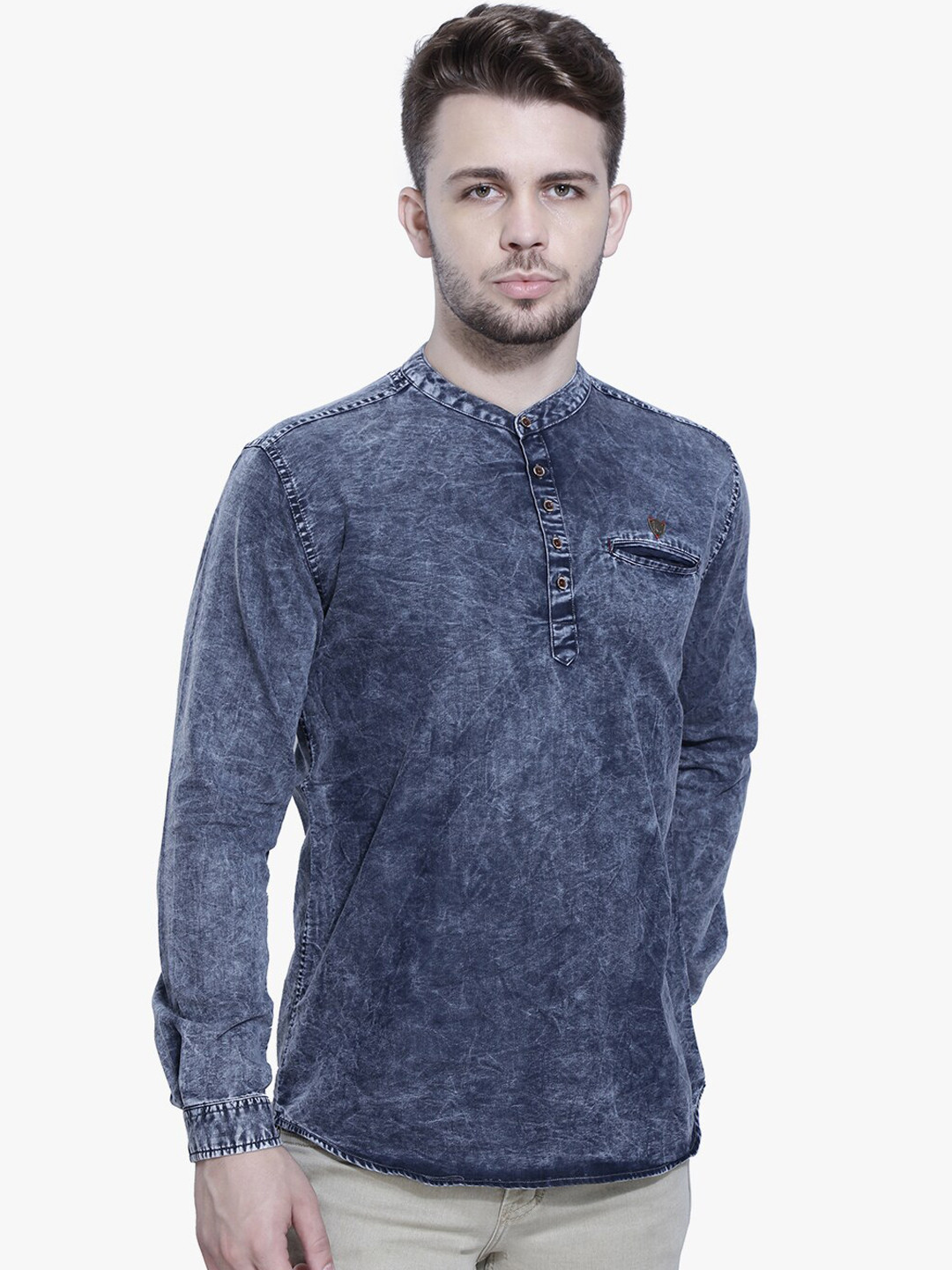 

Kuons Avenue Men Grey Solid Faded Casual Denim Cotton Shirt