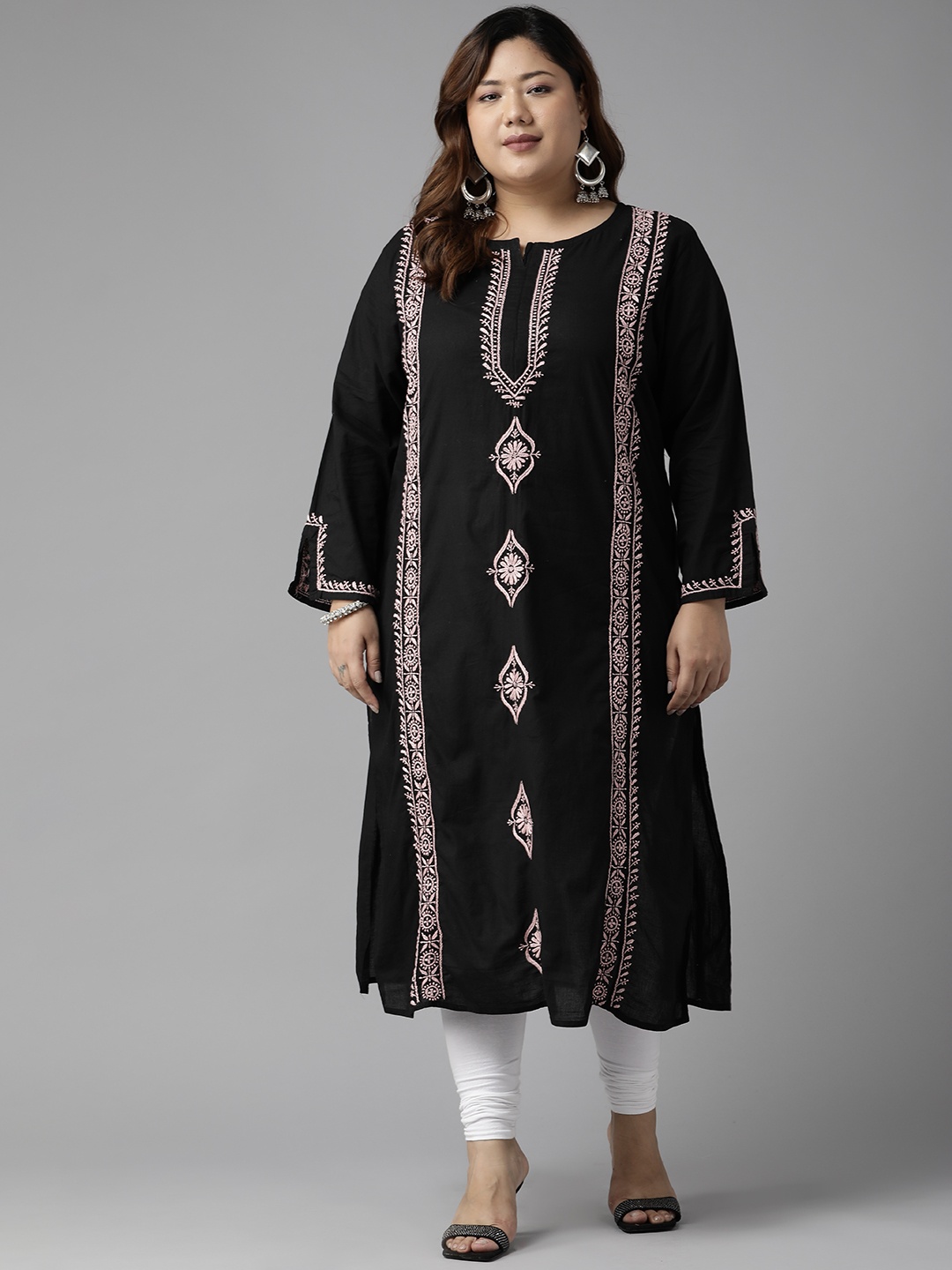 

ADA Women Plus Size Black & Peach-Coloured Floral Embroidered Chikankari Kurta