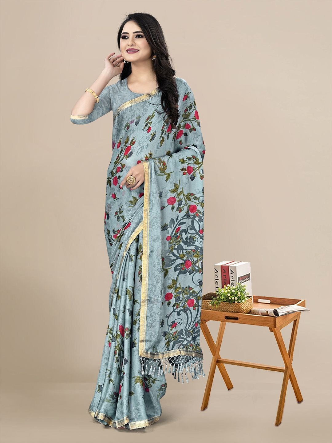 

KALINI Blue & Green Floral Zari Pure Chiffon Saree