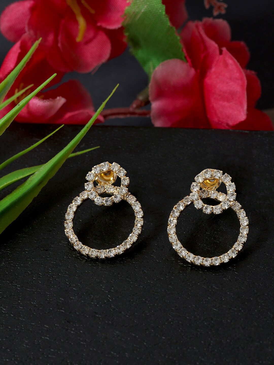 

AccessHer Gold-Toned & White Gold-Plated Circular Studs Earrings