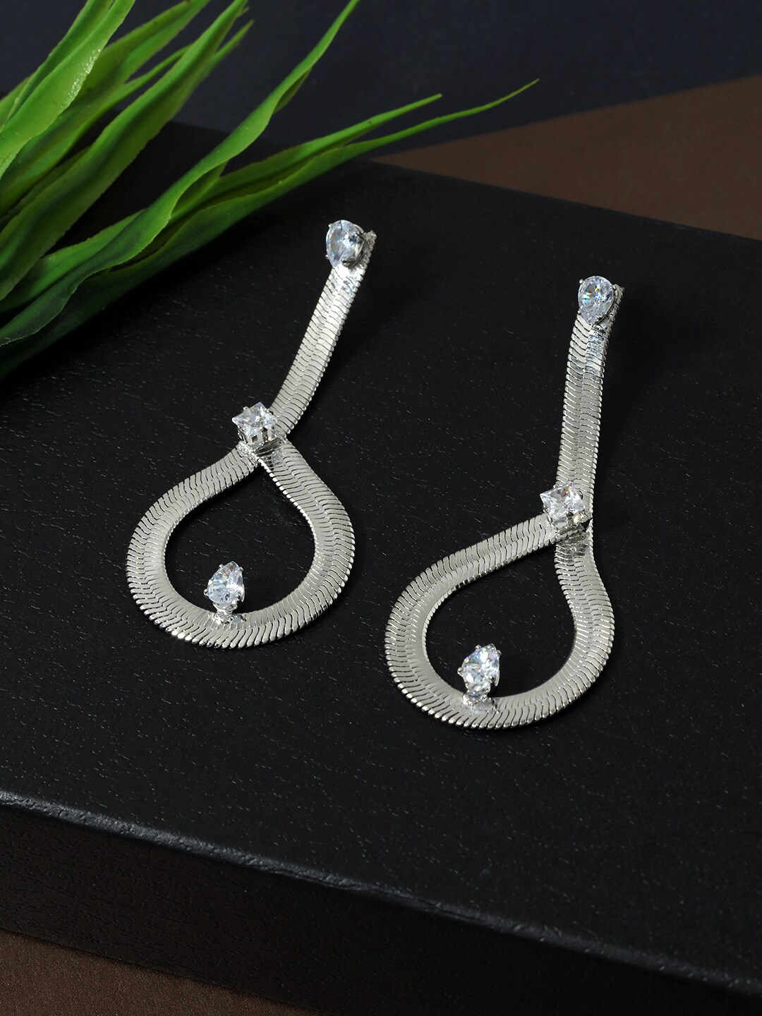 

AccessHer Silver Plated Teardrop Shaped Stone Studded Drop Earrings, White