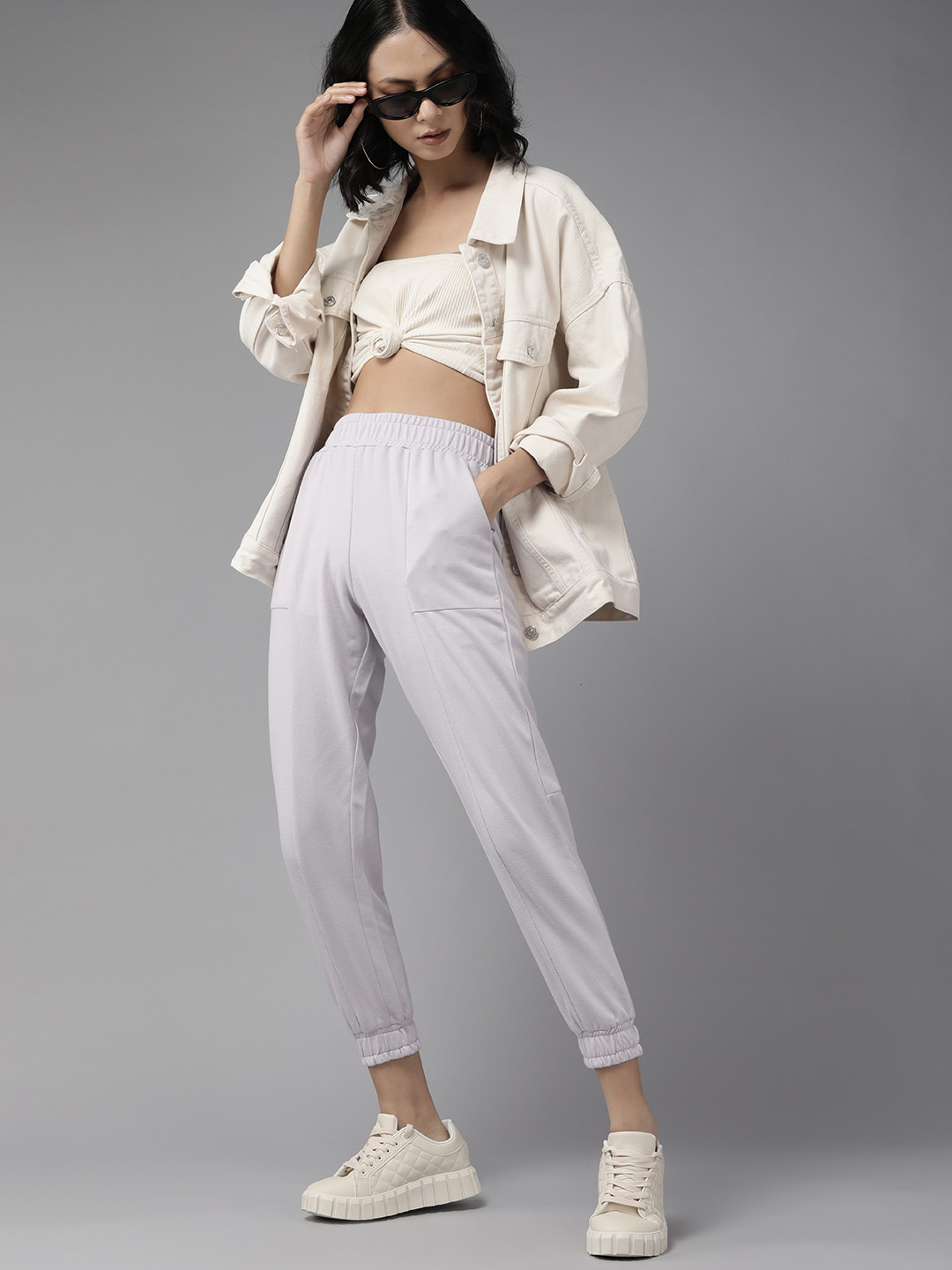 

Roadster Women Mauve Solid Regular Fit Joggers