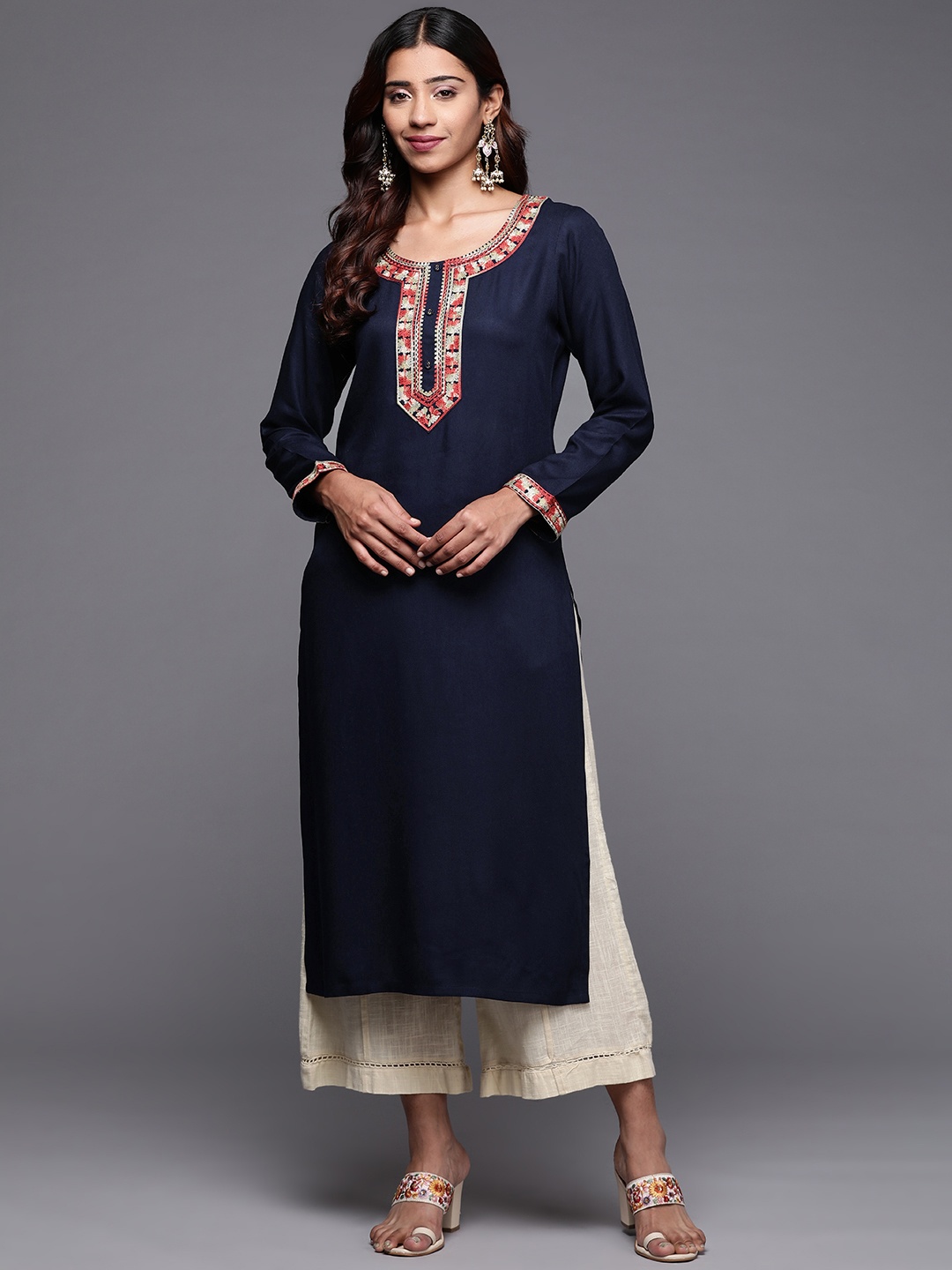 

Libas Women Navy Blue Floral Yoke Design Pashmina Wool Kurta
