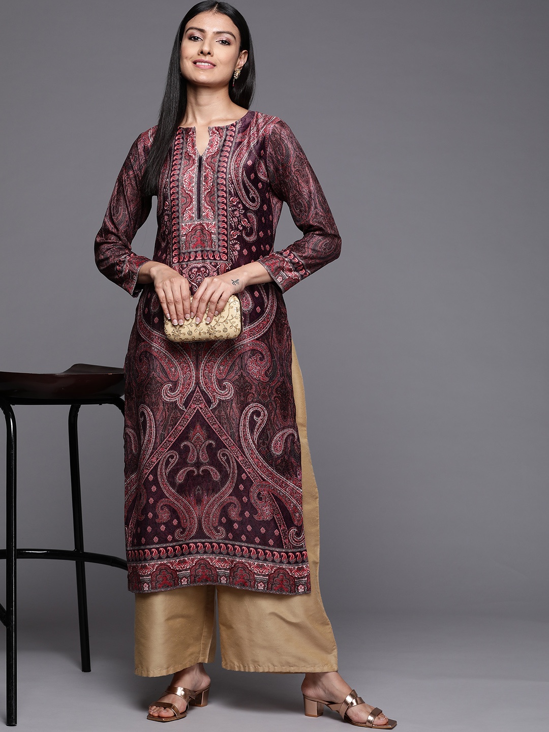 

Libas Women Burgundy Ethnic Motifs Printed Velvet Kurta