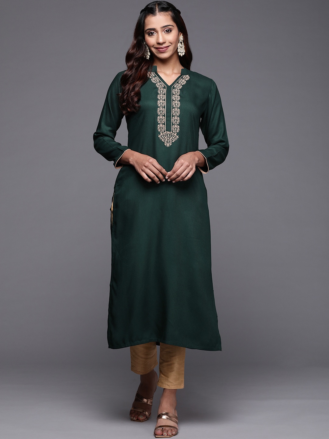 

Libas Women Green Pashmina Wool Ethnic Motifs Yoke Design Woollen Kurta