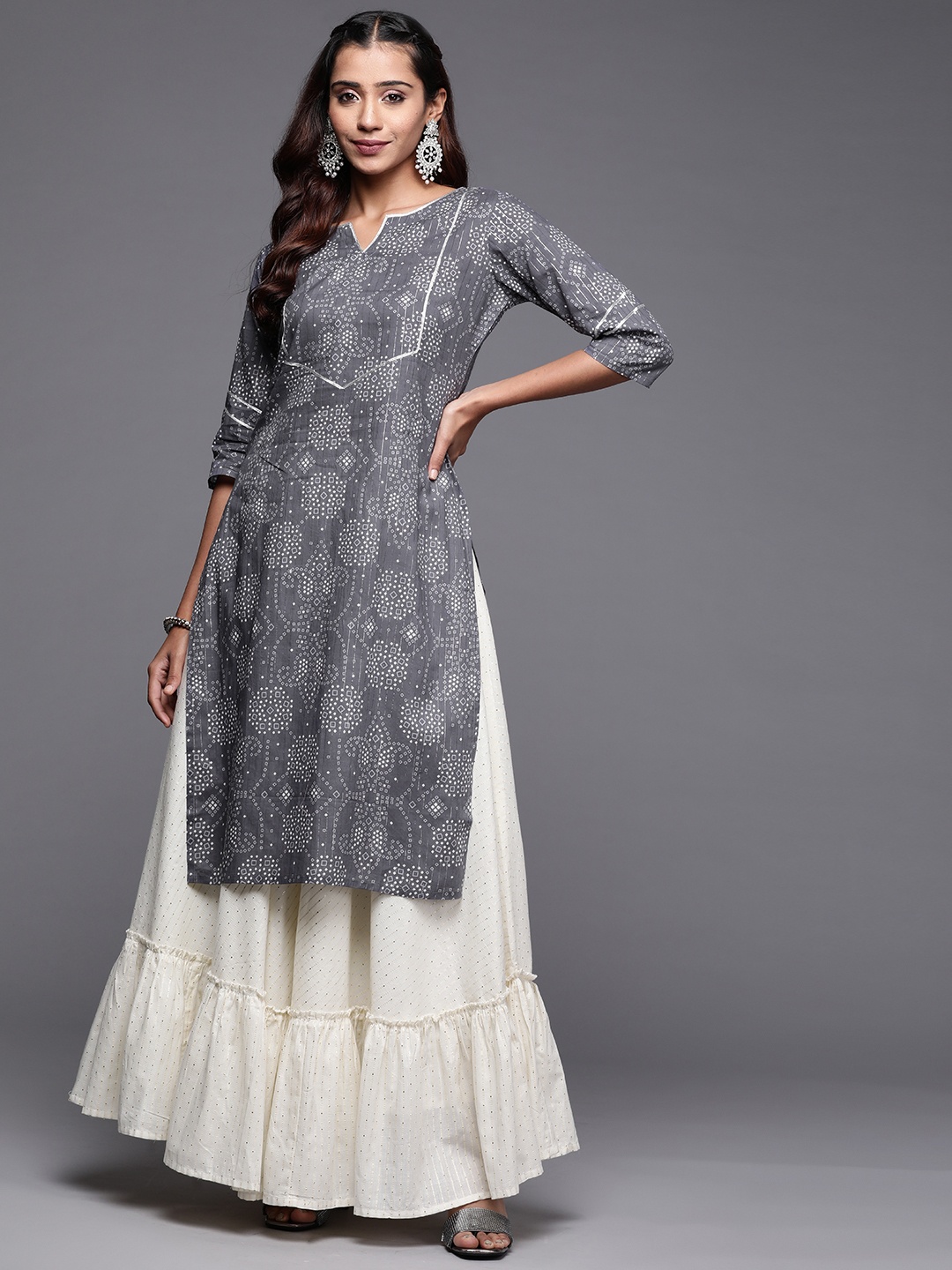 

Libas Women Grey Bandhani Yoke Design Gotta Patti Kurta