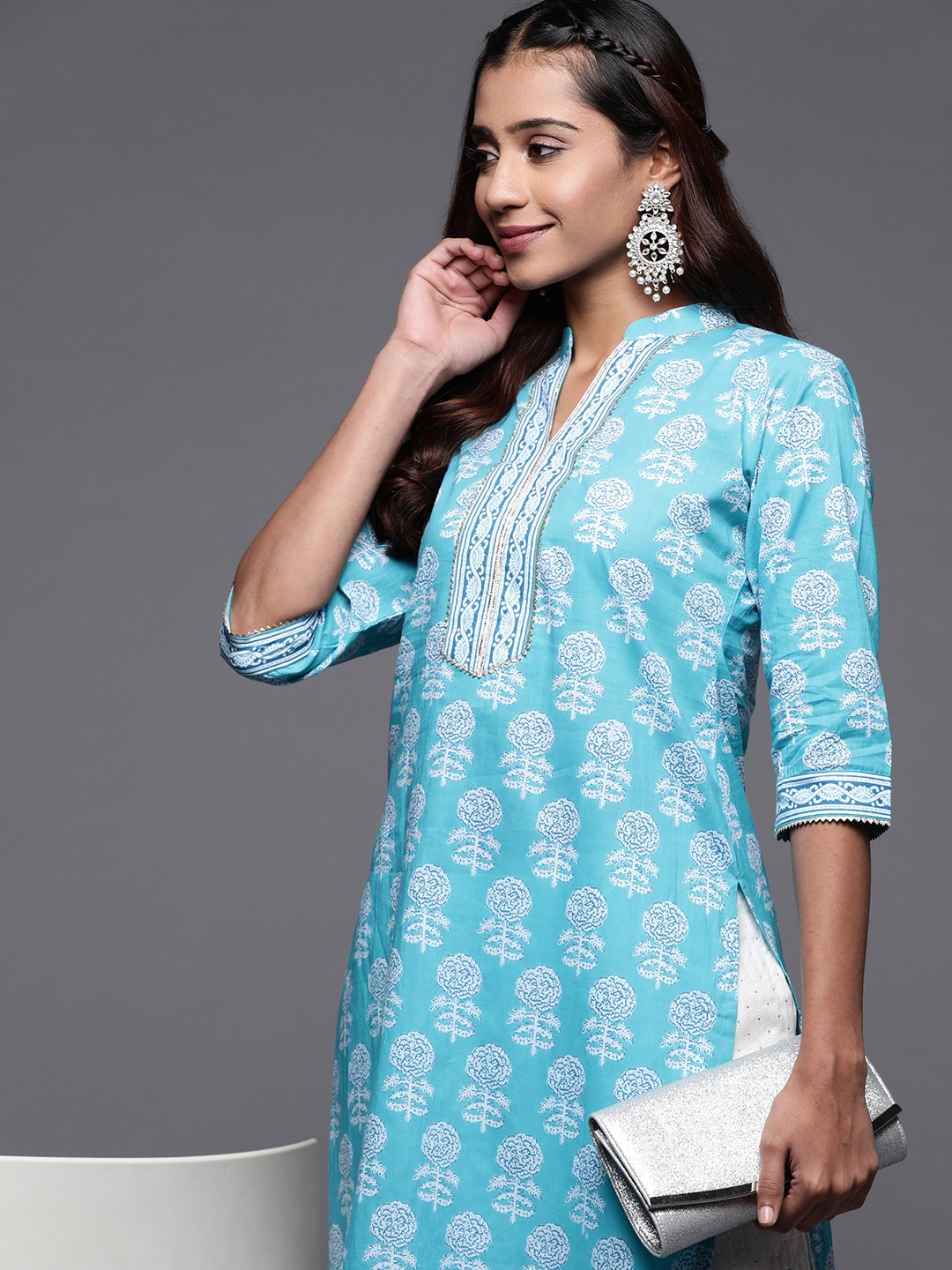 

Libas Women Blue Floral Printed Gotta Patti Cotton Kurta
