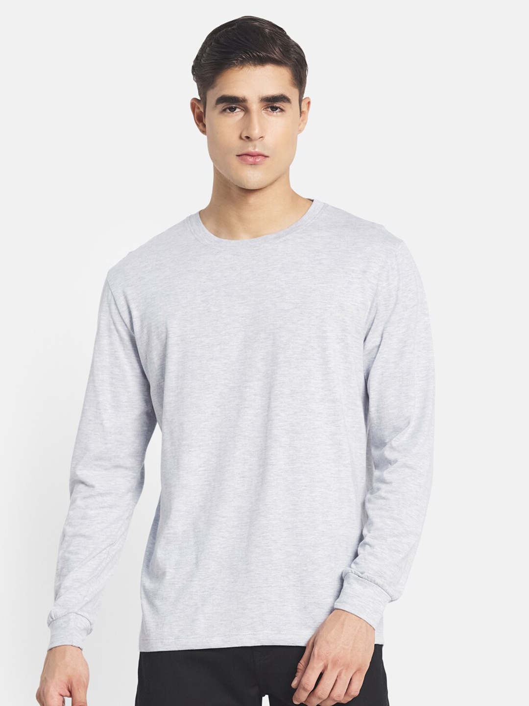 

METTLE Men Grey Solid Cotton T-shirt