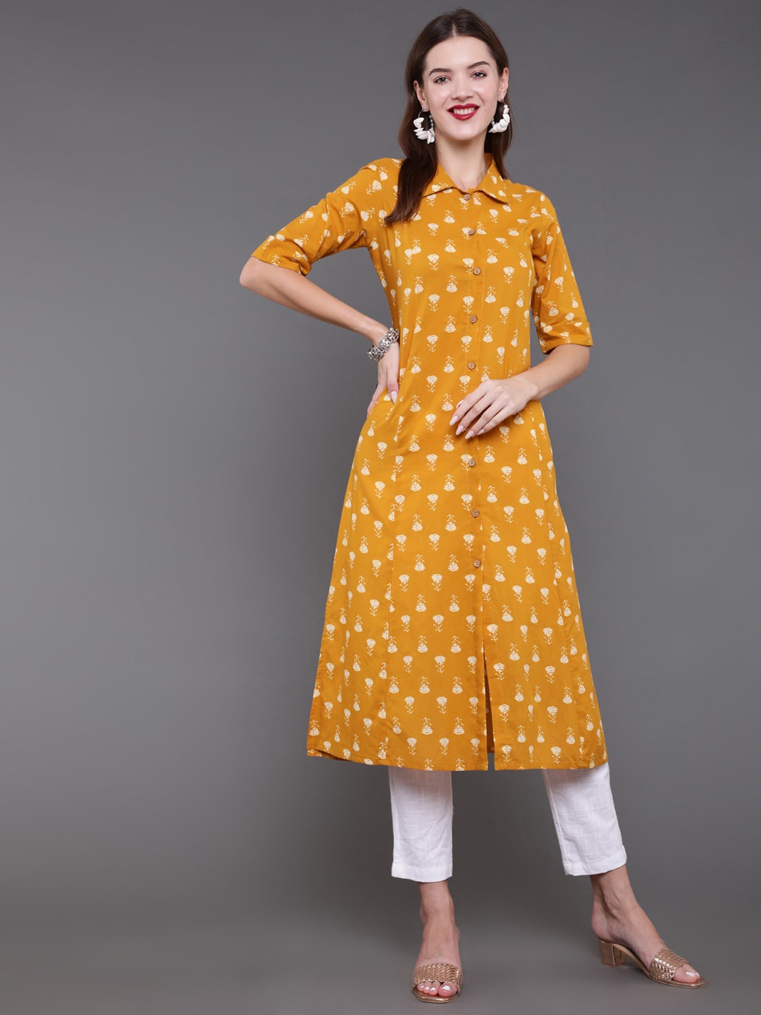 

antaran Women Mustard Yellow & White Floral Printed Pure Cotton Pathani Kurta